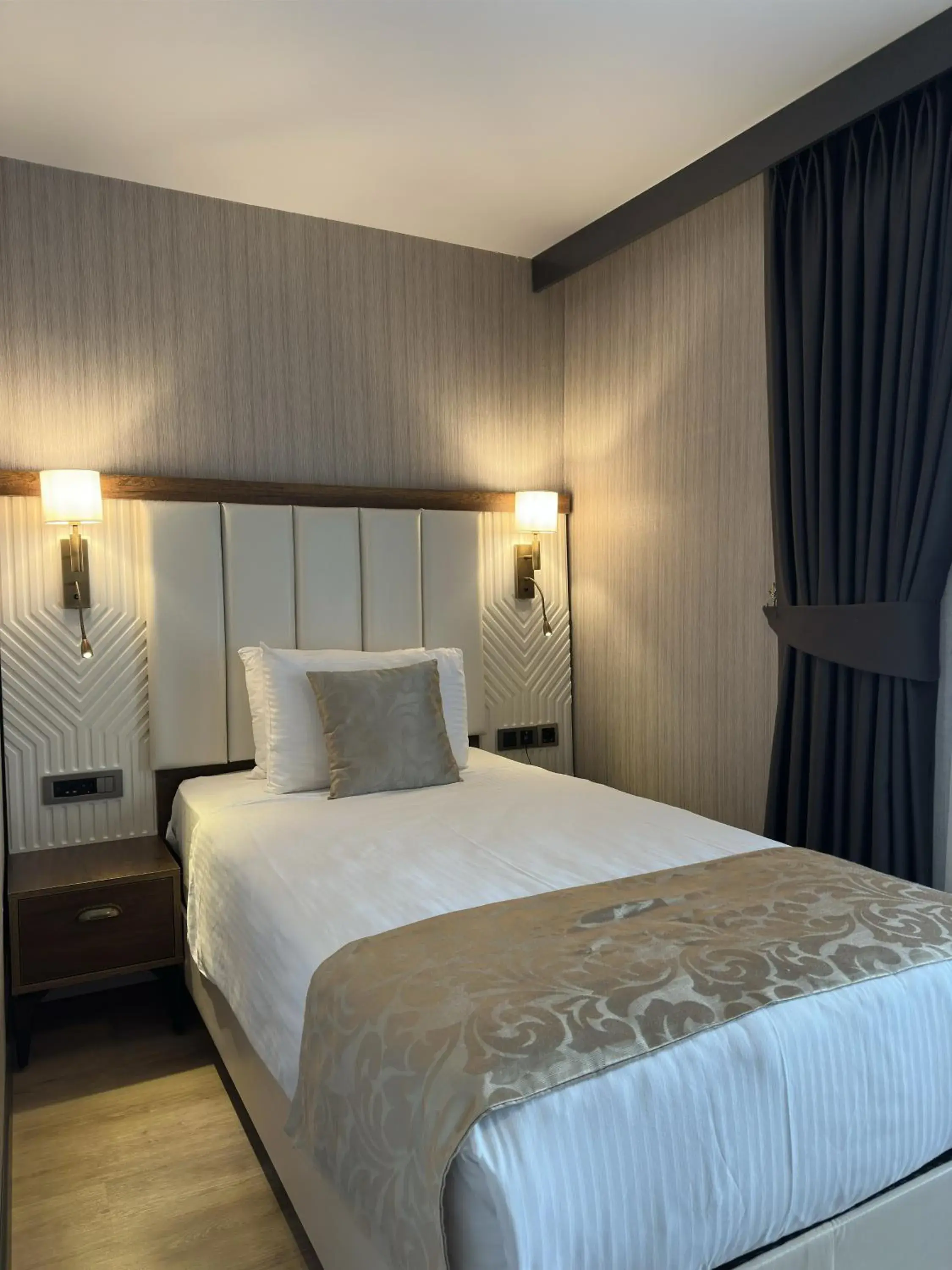 Economy Single Room with Balcony in Trademark Collection by Wyndham Operla Istanbul Airport Hotels Economy Single Room with Balcony in Trademark Collection by Wyndham Operla Istanbul Airport Hotels