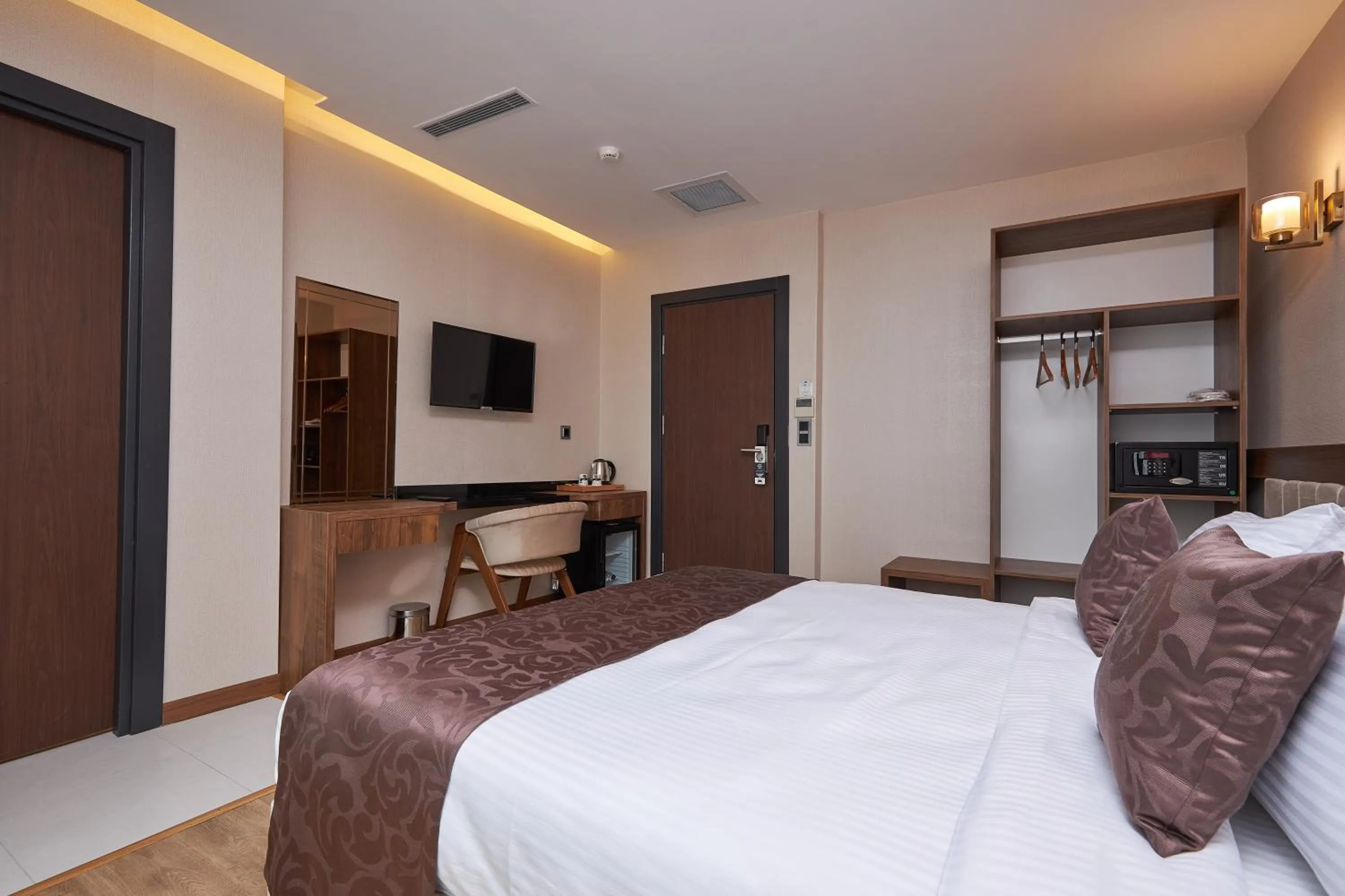 Bed in Trademark Collection by Wyndham Operla Istanbul Airport Hotels