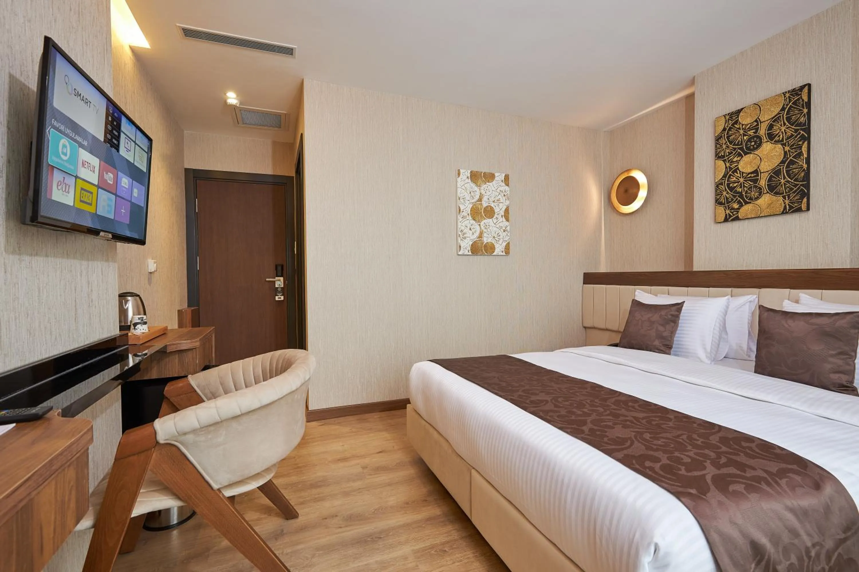 TV and multimedia, Bed in Trademark Collection by Wyndham Operla Istanbul Airport Hotels