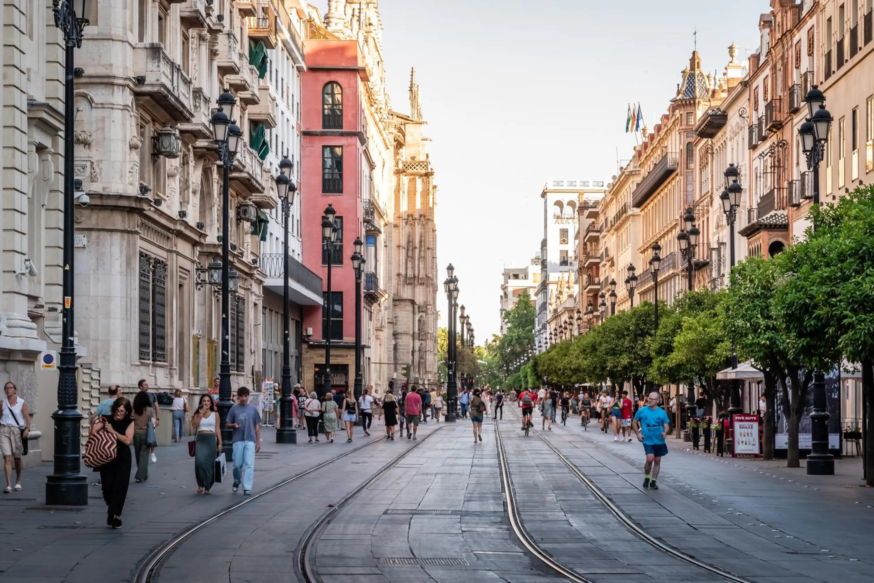 Nearby landmark in BYPILLOW Abril