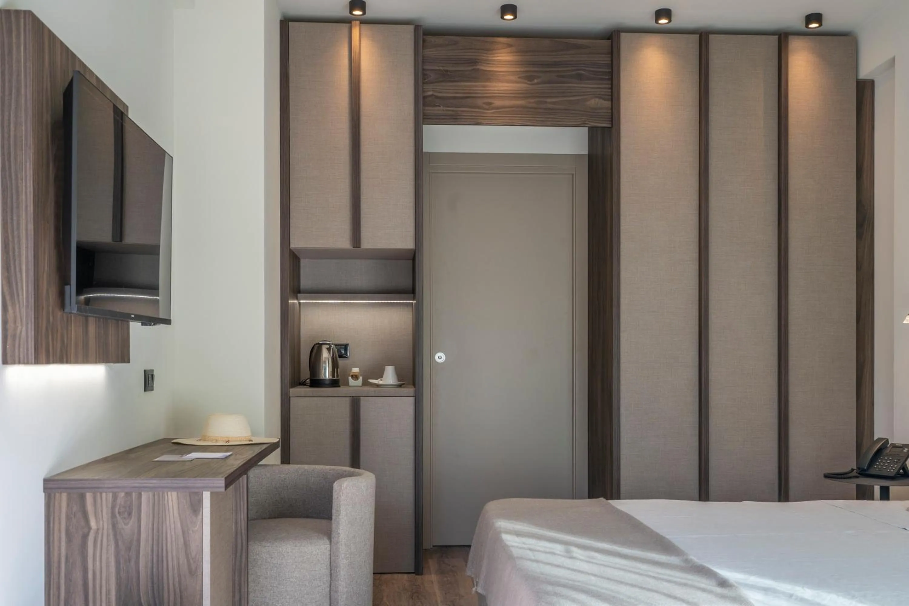 Bedroom, Bed in Insulae Resort