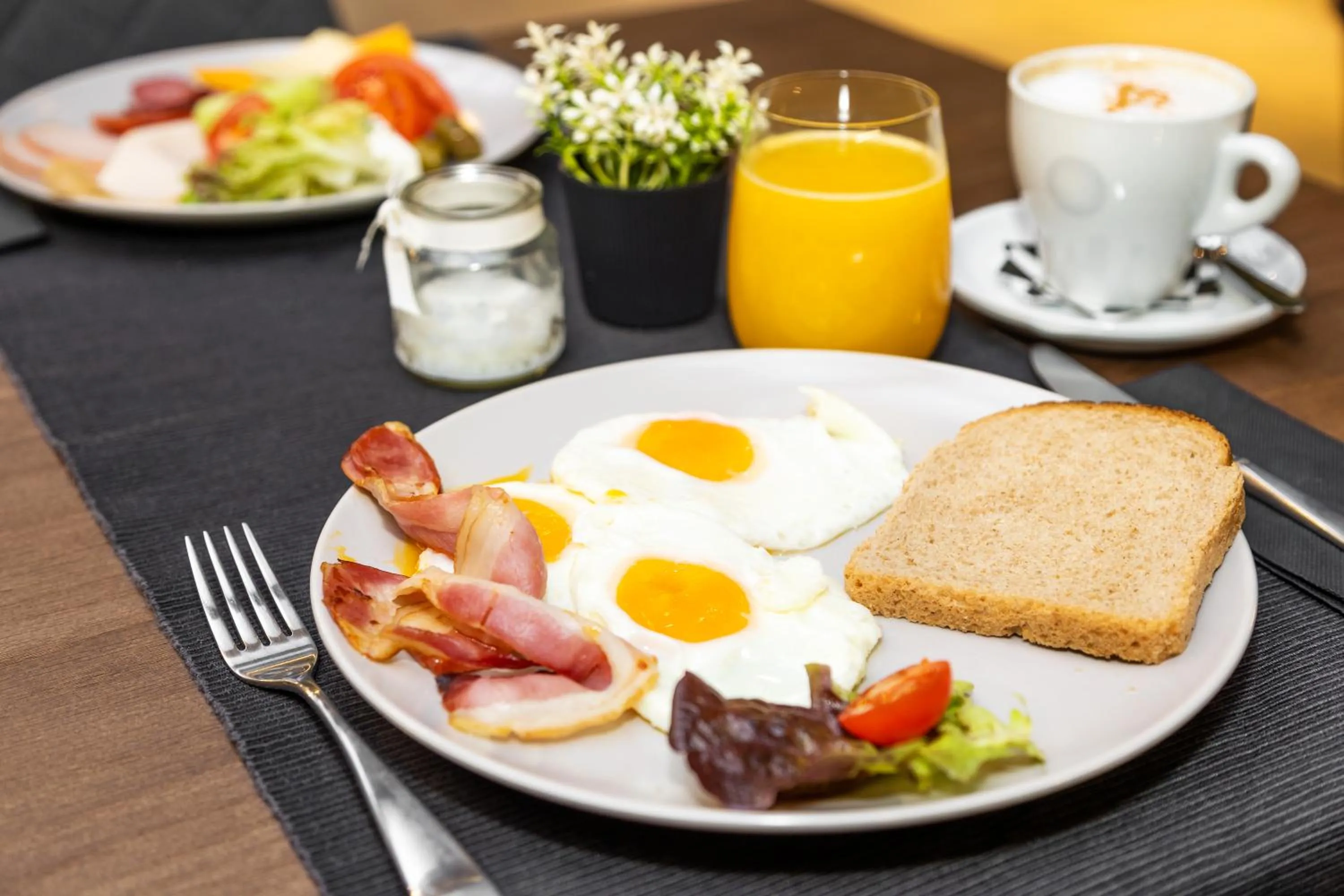 Breakfast in Abrazo Sofia Hotel by HMG