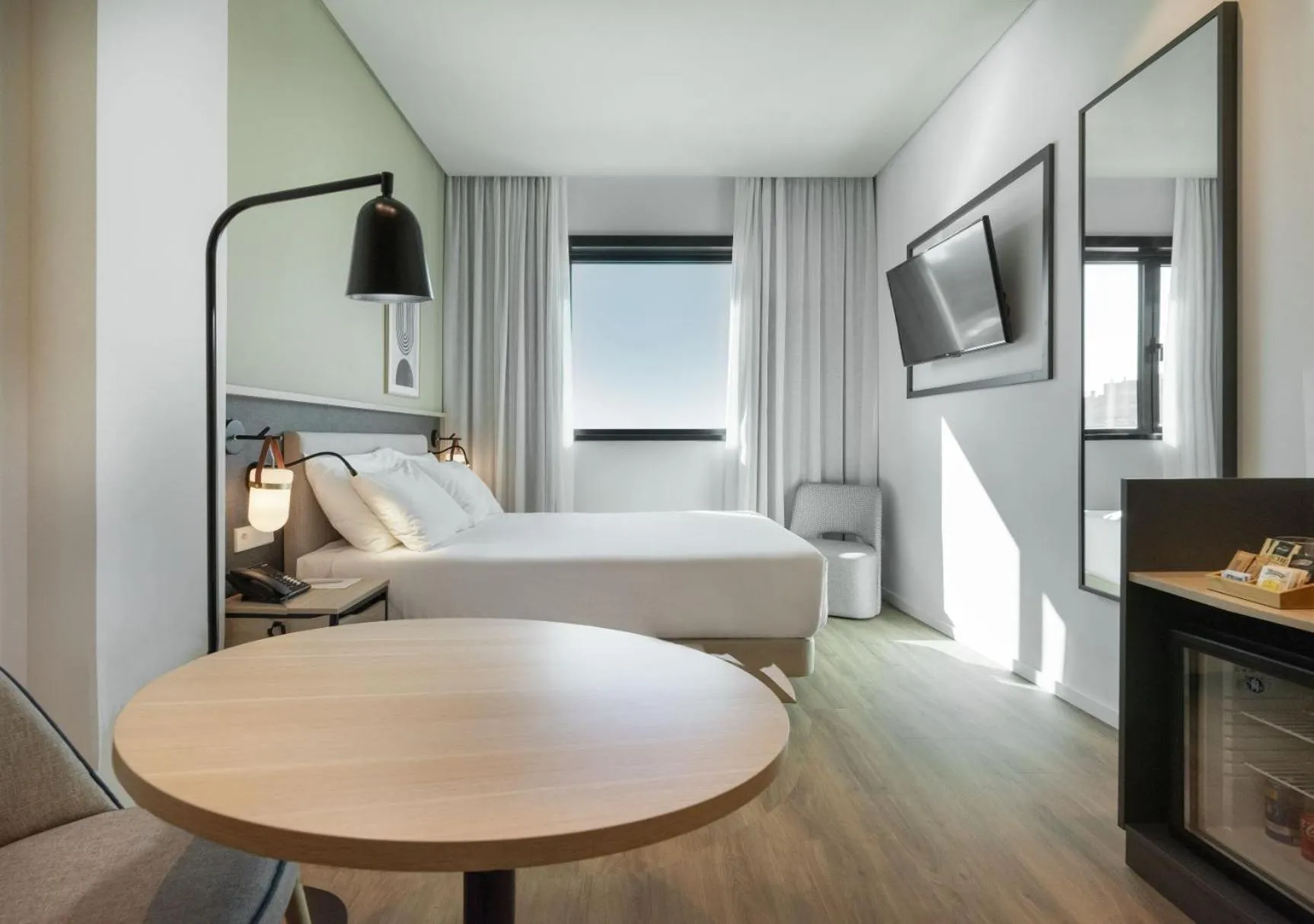 Bed in Hotel Málaga Alameda Centro Affiliated by Meliá