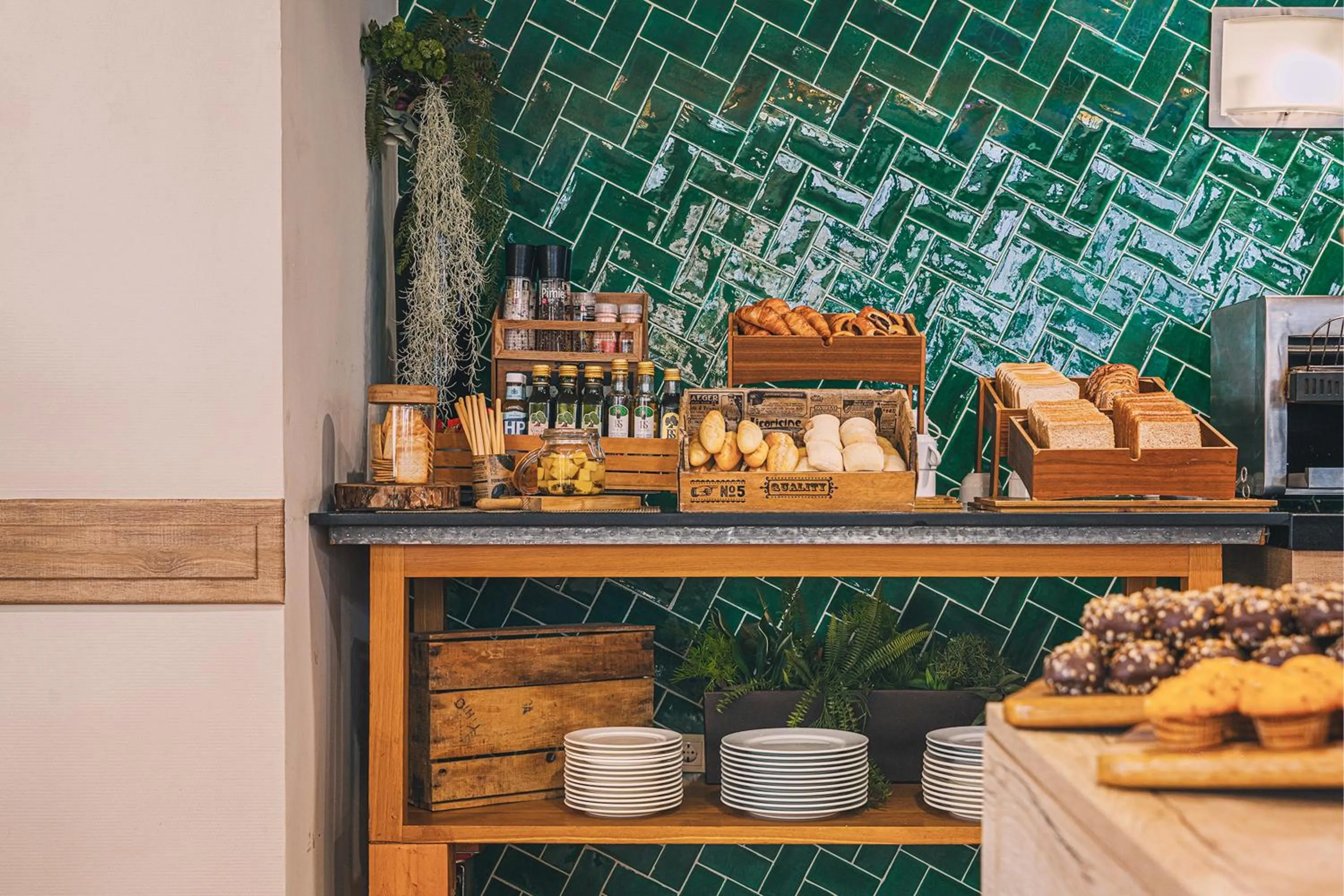 Property building in Hotel Alicante Gran Sol, affiliated by Meliá