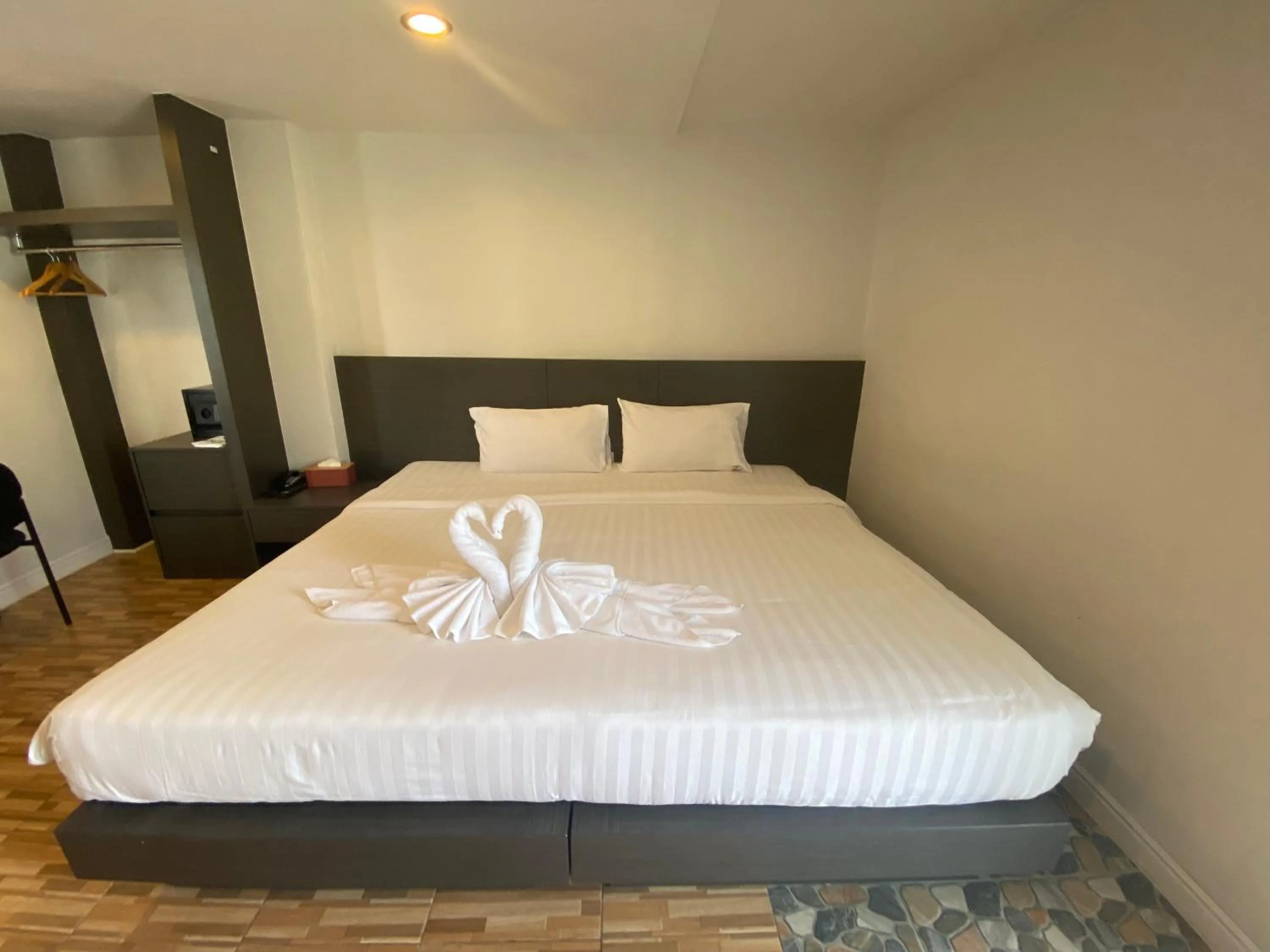 Bed in 77 Patong Hotel & Spa