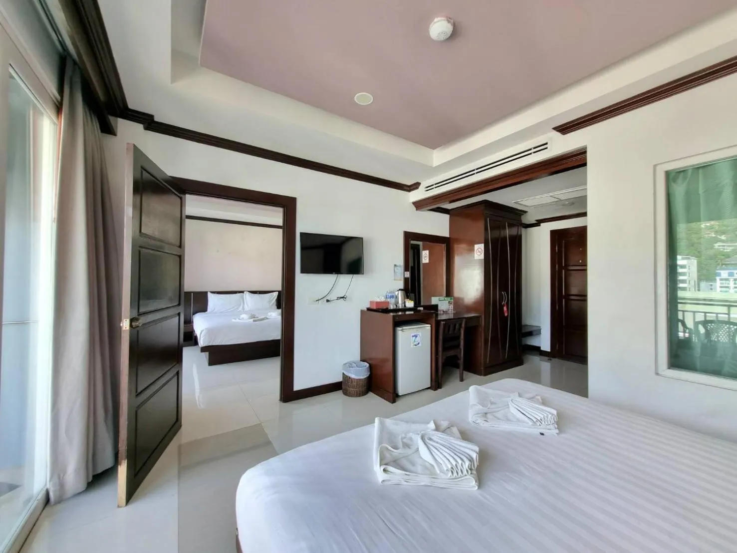 Communal lounge/ TV room, Bed in 77 Patong Hotel & Spa