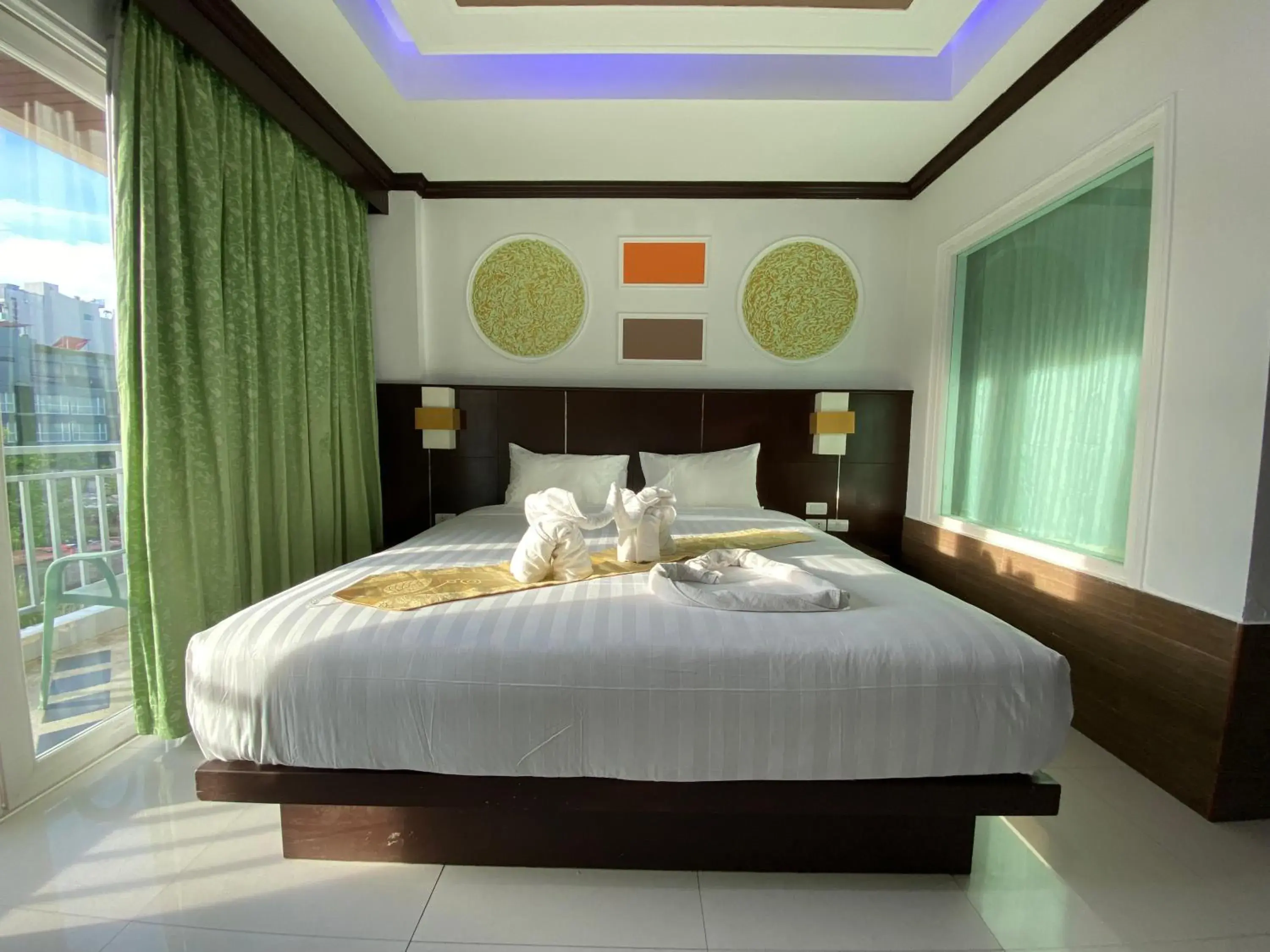 Bed in 77 Patong Hotel & Spa Bed in 77 Patong Hotel & Spa