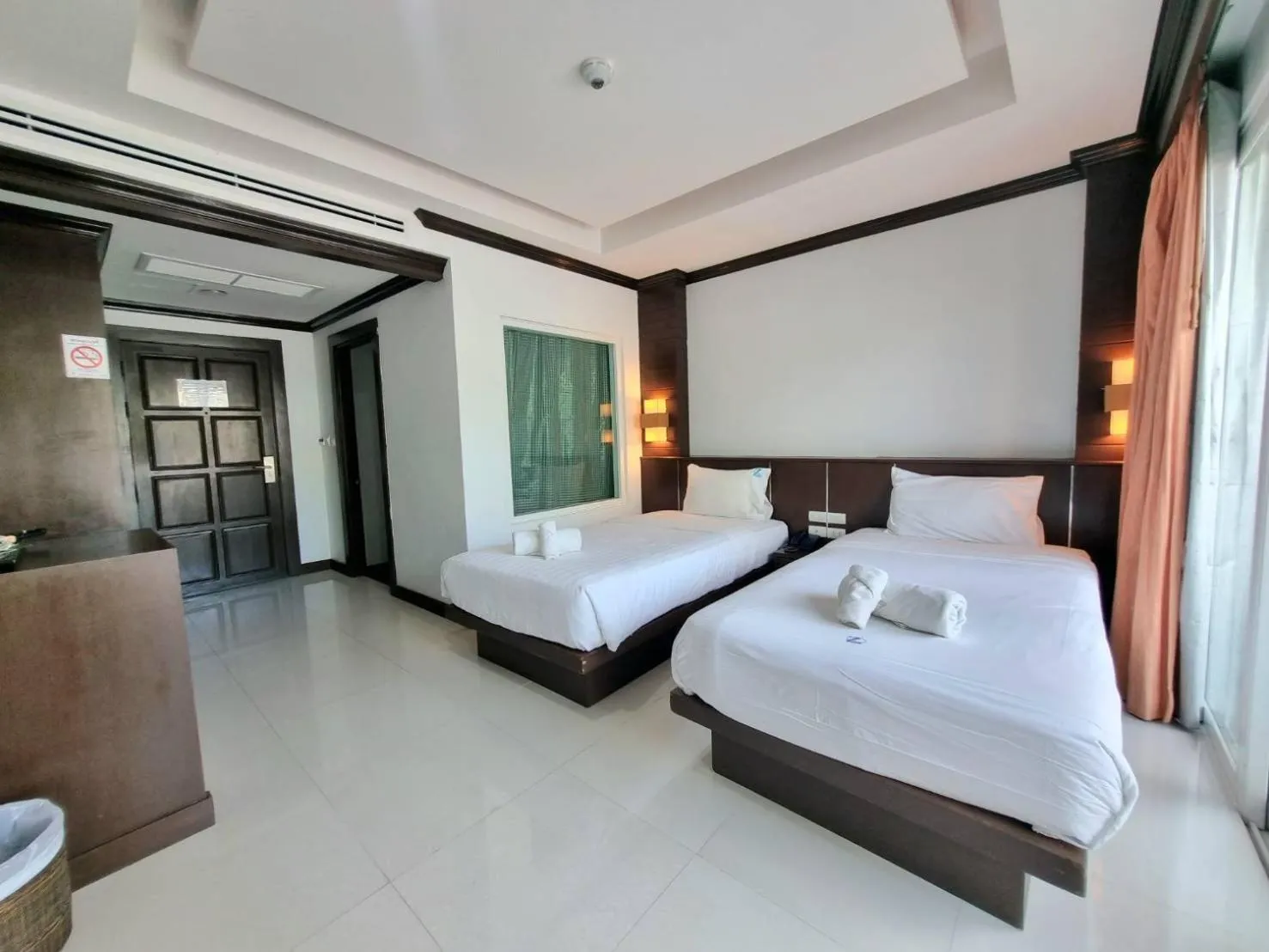 Bed in 77 Patong Hotel & Spa