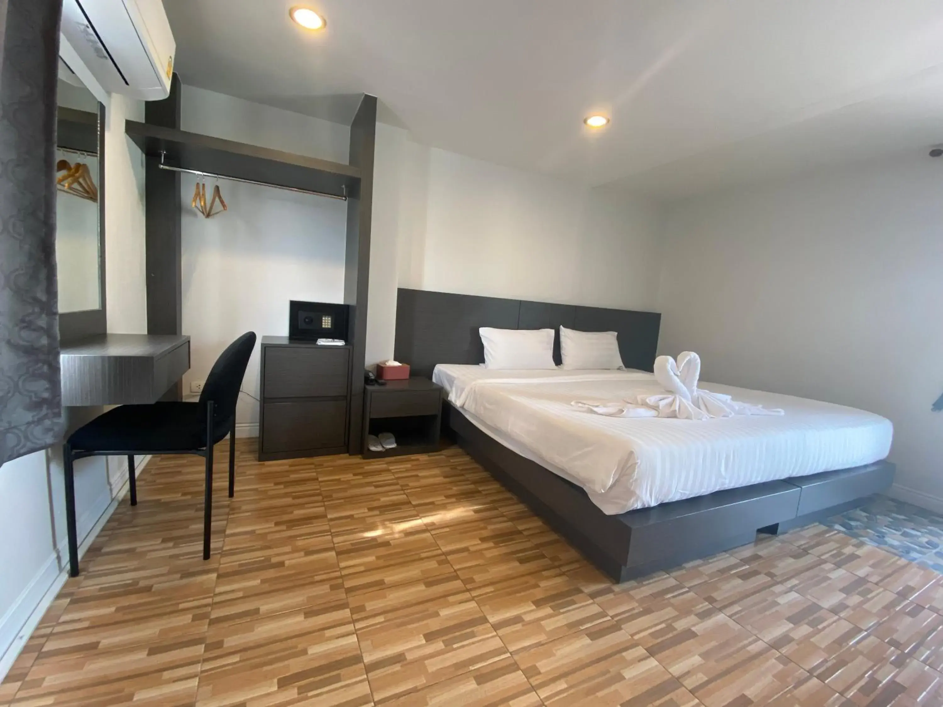 Bed in 77 Patong Hotel & Spa Bed in 77 Patong Hotel & Spa