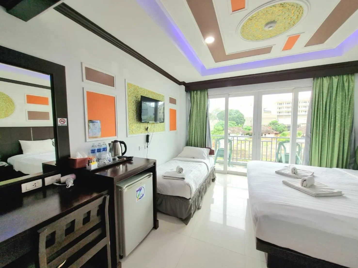 Communal lounge/ TV room, Bed in 77 Patong Hotel & Spa