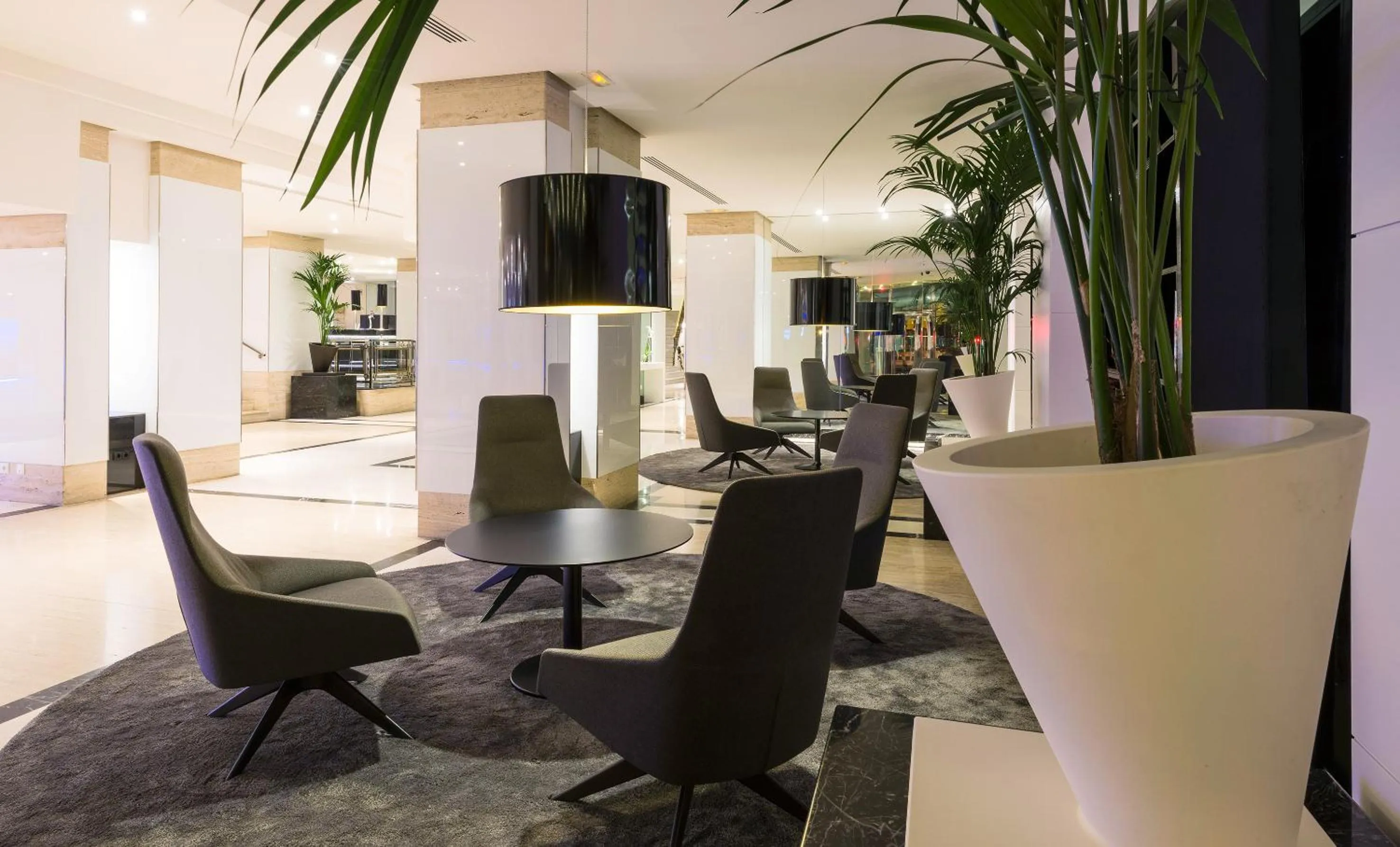 Communal lounge/ TV room in Hotel Palma Bellver , Affiliated by Meliá