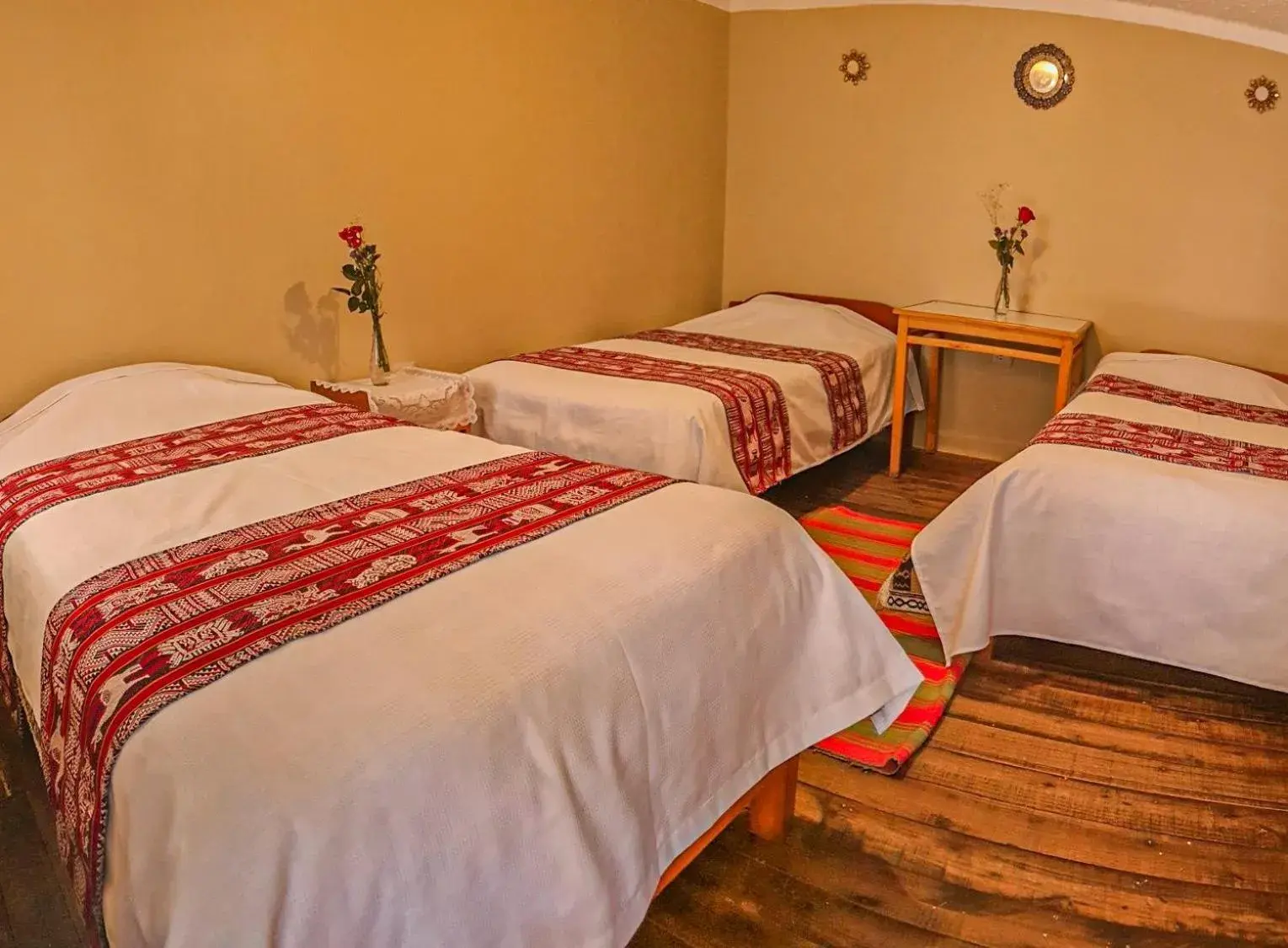 Classic Triple Room in Hotel Willcamayu Classic Triple Room in Hotel Willcamayu