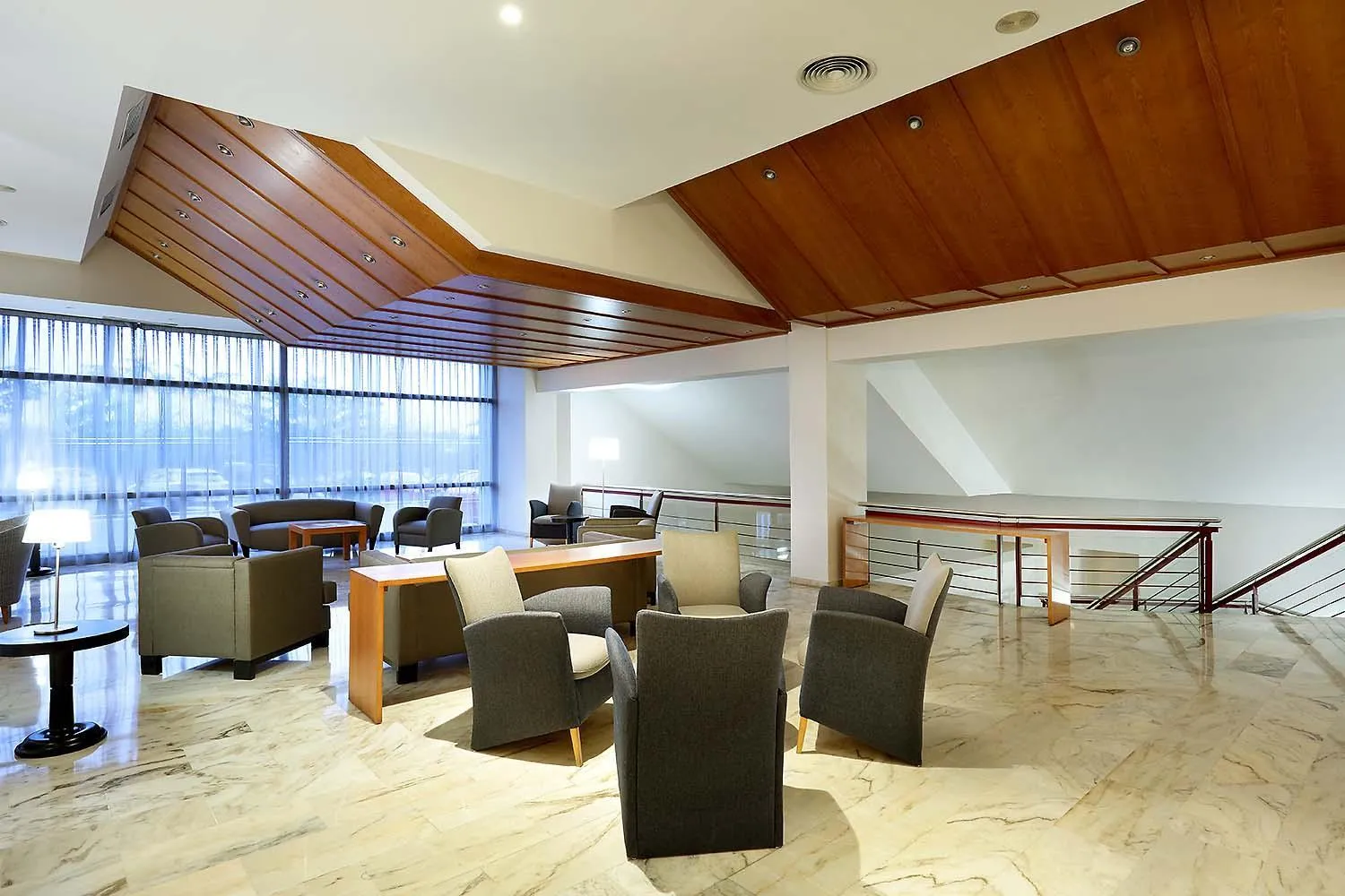 Communal lounge/ TV room in Exe Isla Cartuja