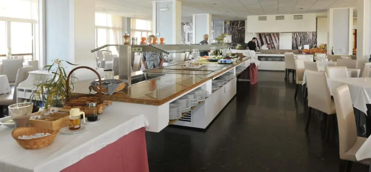 Restaurant/places to eat in Hotel Salobreña Suites Restaurant/places to eat in Hotel Salobreña Suites