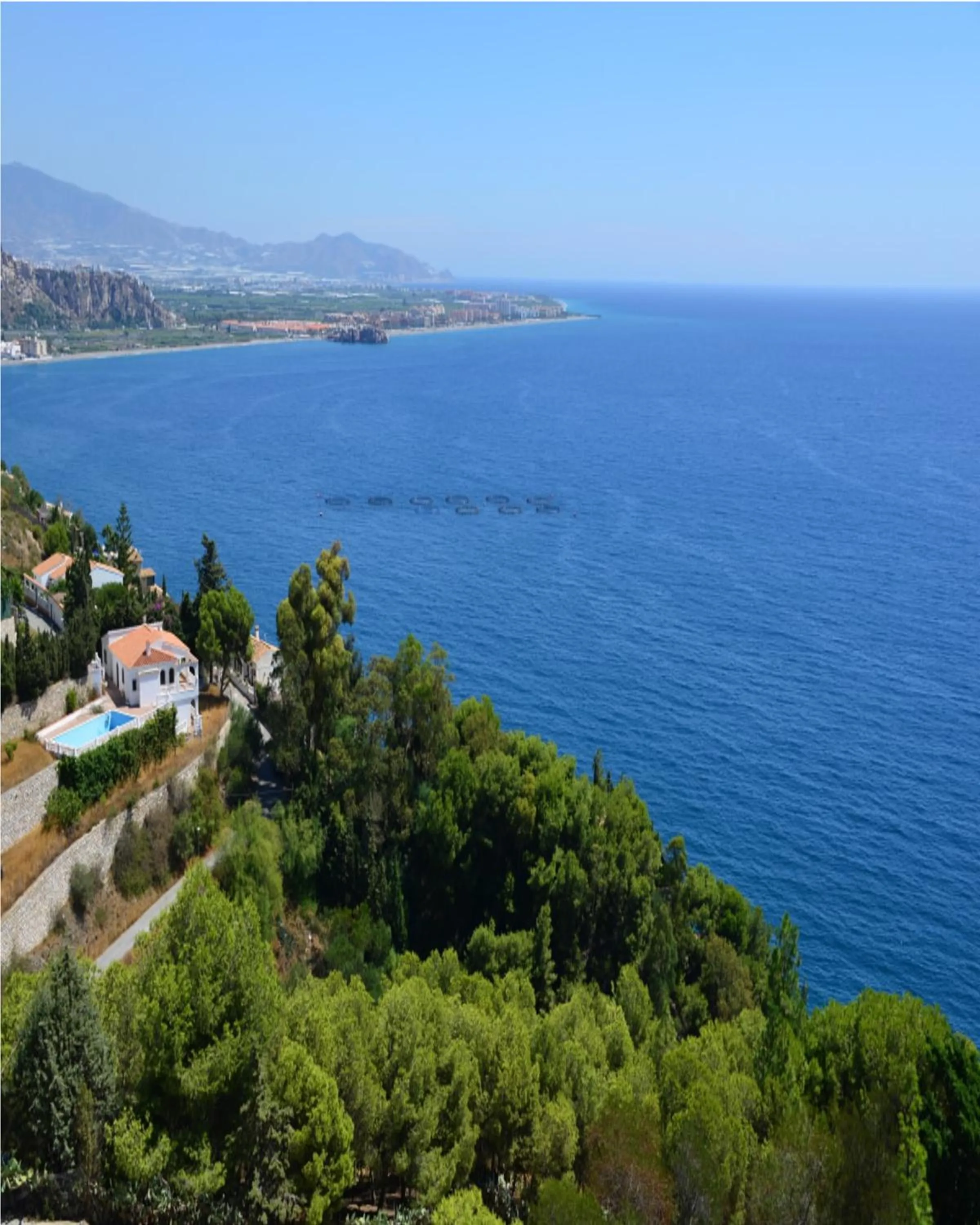 Facade/entrance in Hotel Salobreña Suites