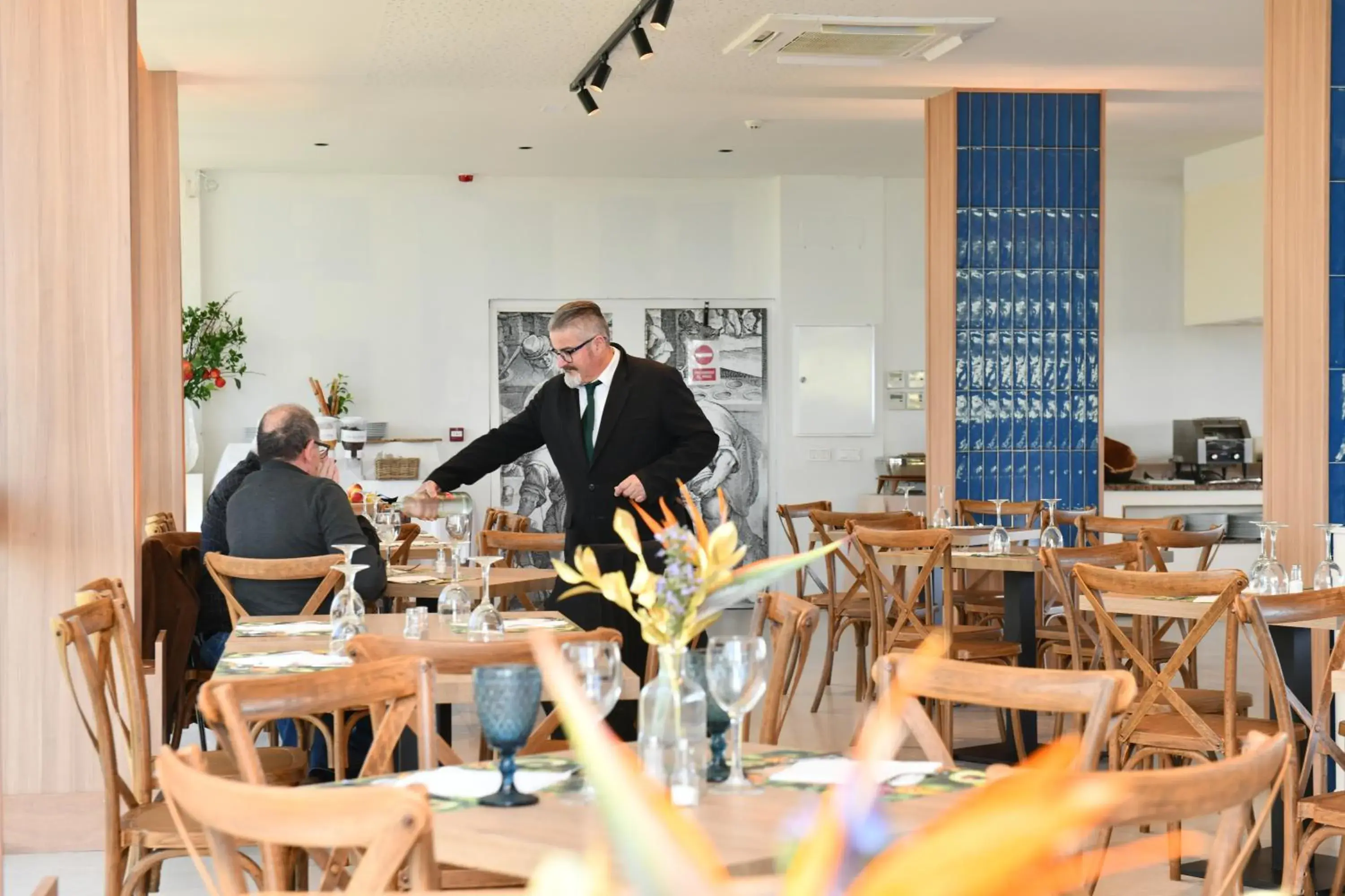 Restaurant/places to eat in Hotel Salobreña Suites Restaurant/places to eat in Hotel Salobreña Suites