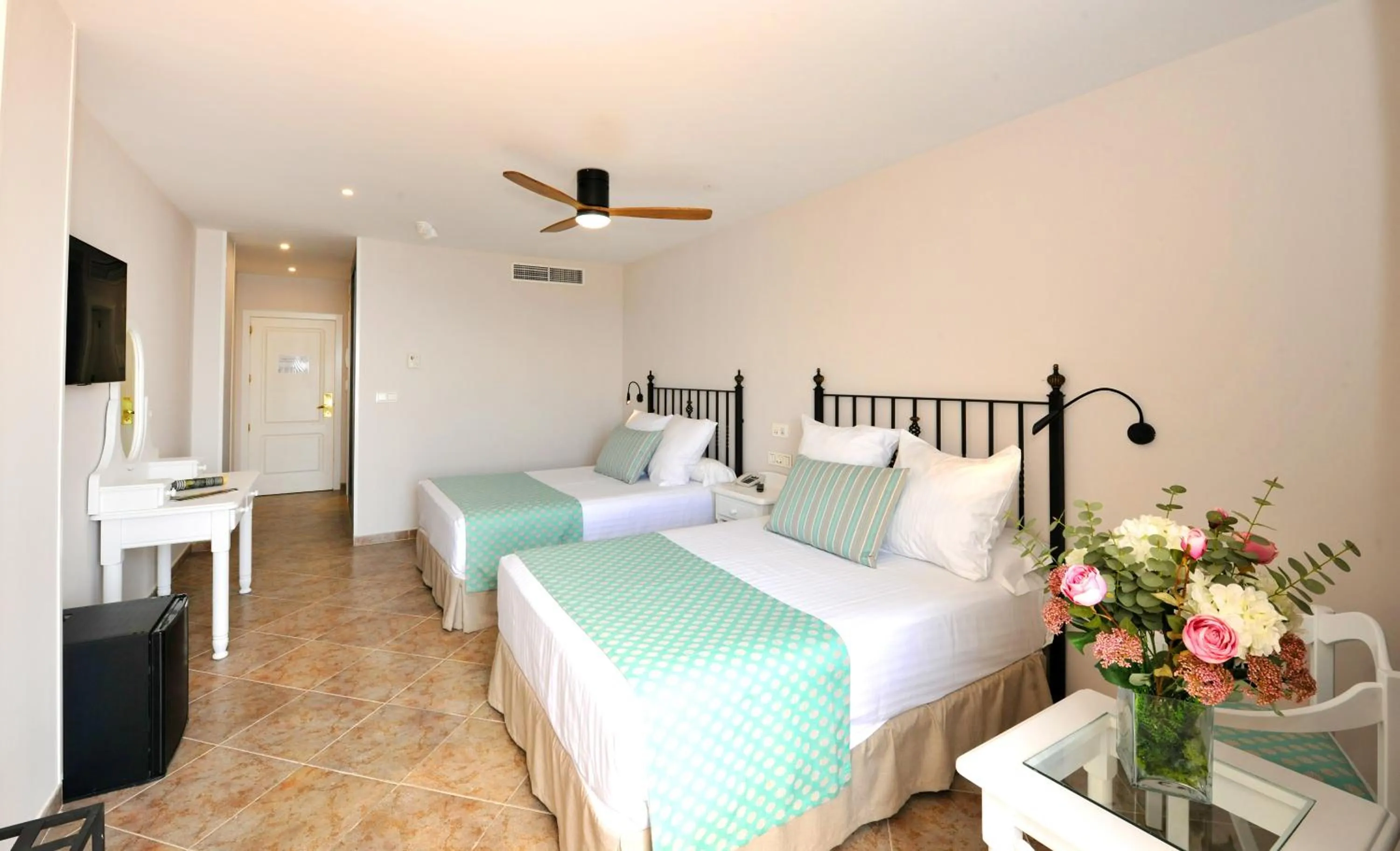 Bed in Hotel Salobreña Suites