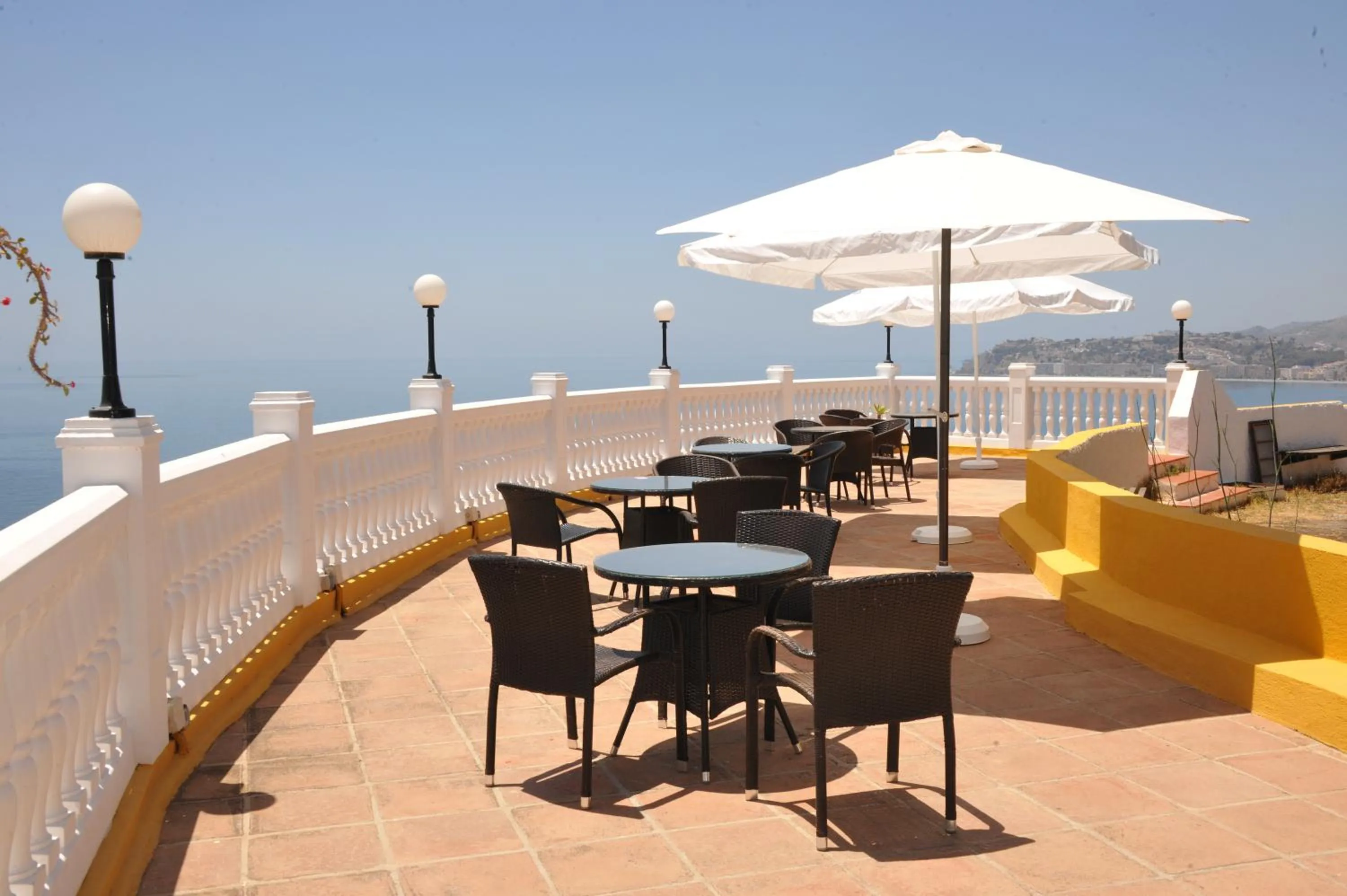 Hotel Salobreña Suites