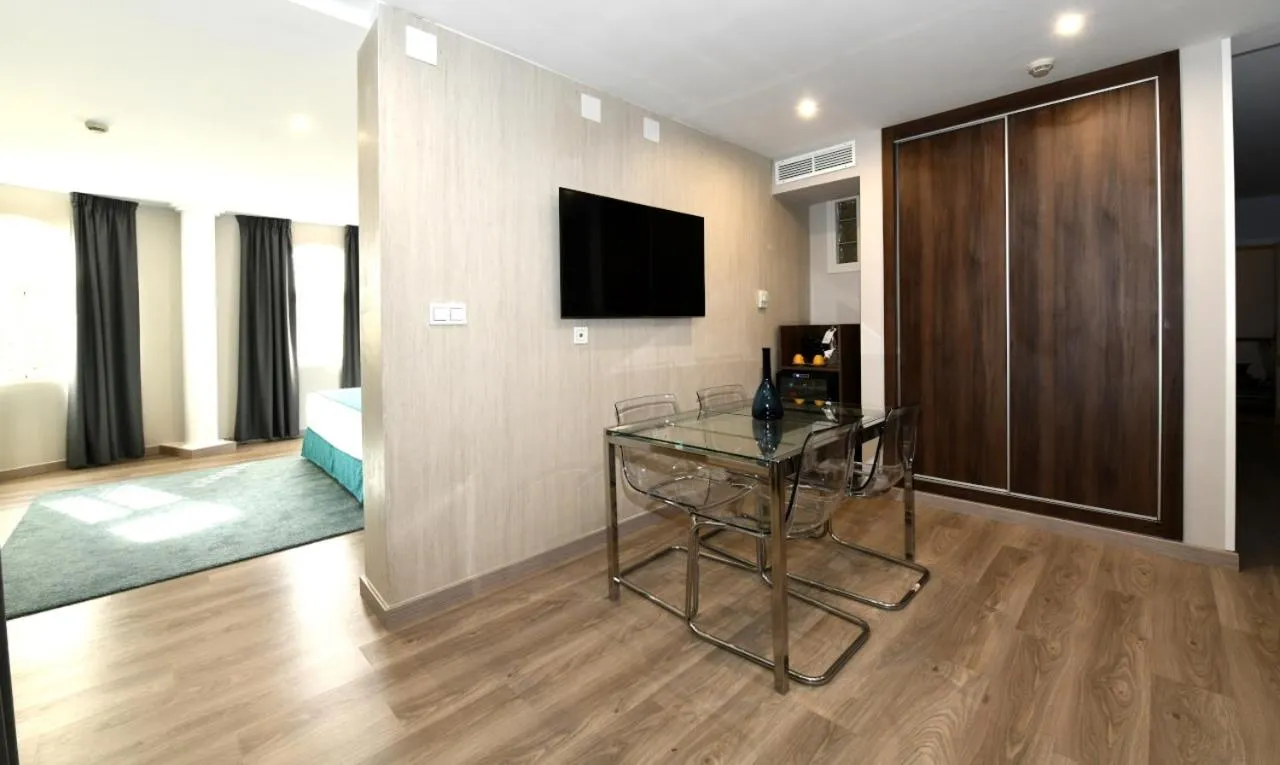 Hotel Salobreña Suites