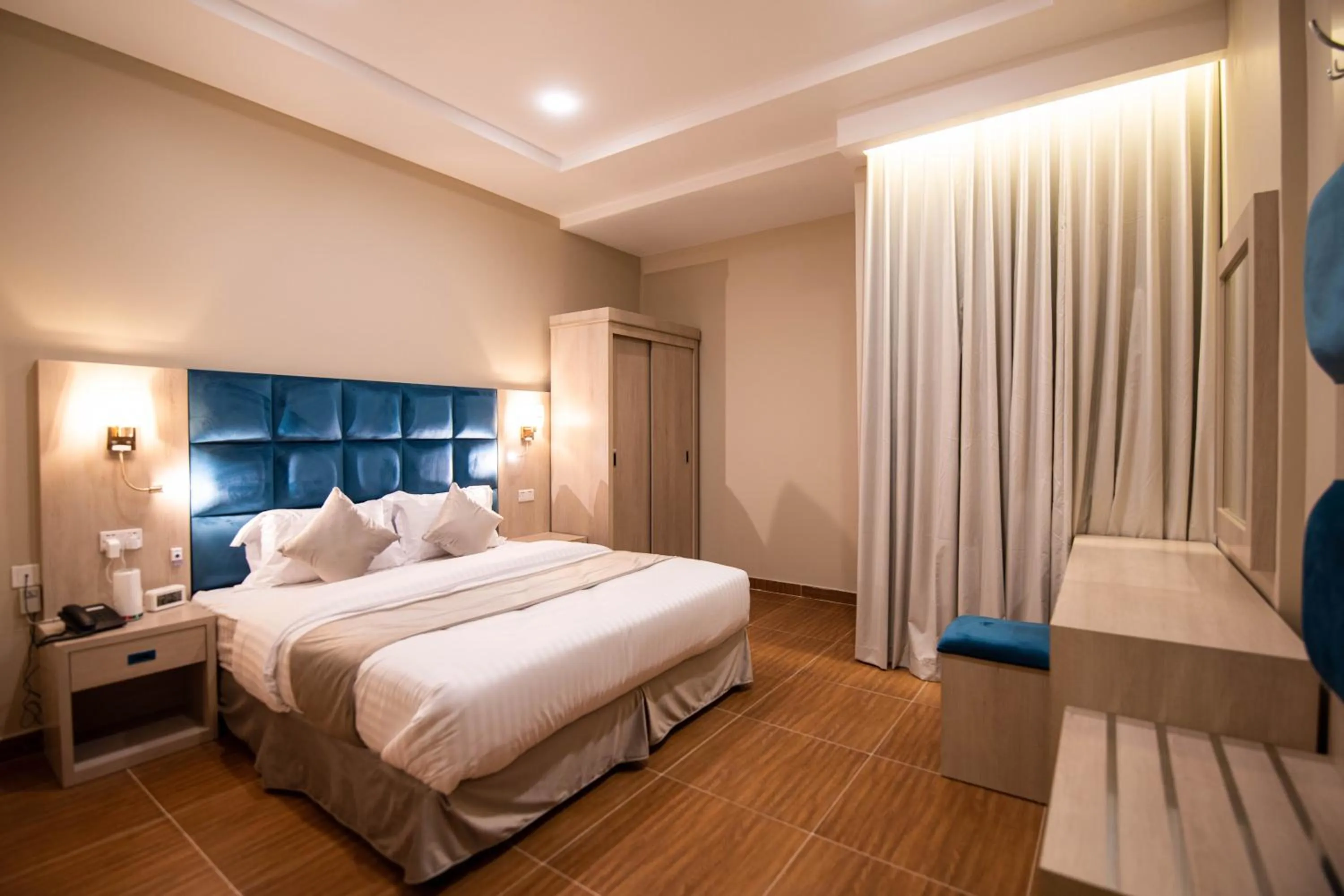 Bedroom, Bed in غرناطة بالاس ان للشقق المخدومة