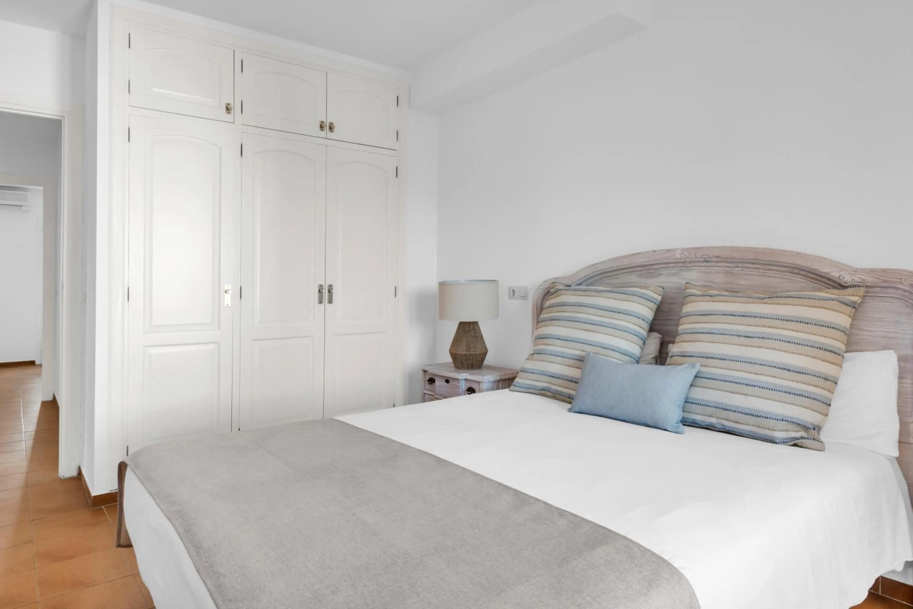 Bedroom, Bed in Aparthotel Ona Cala Pi Club