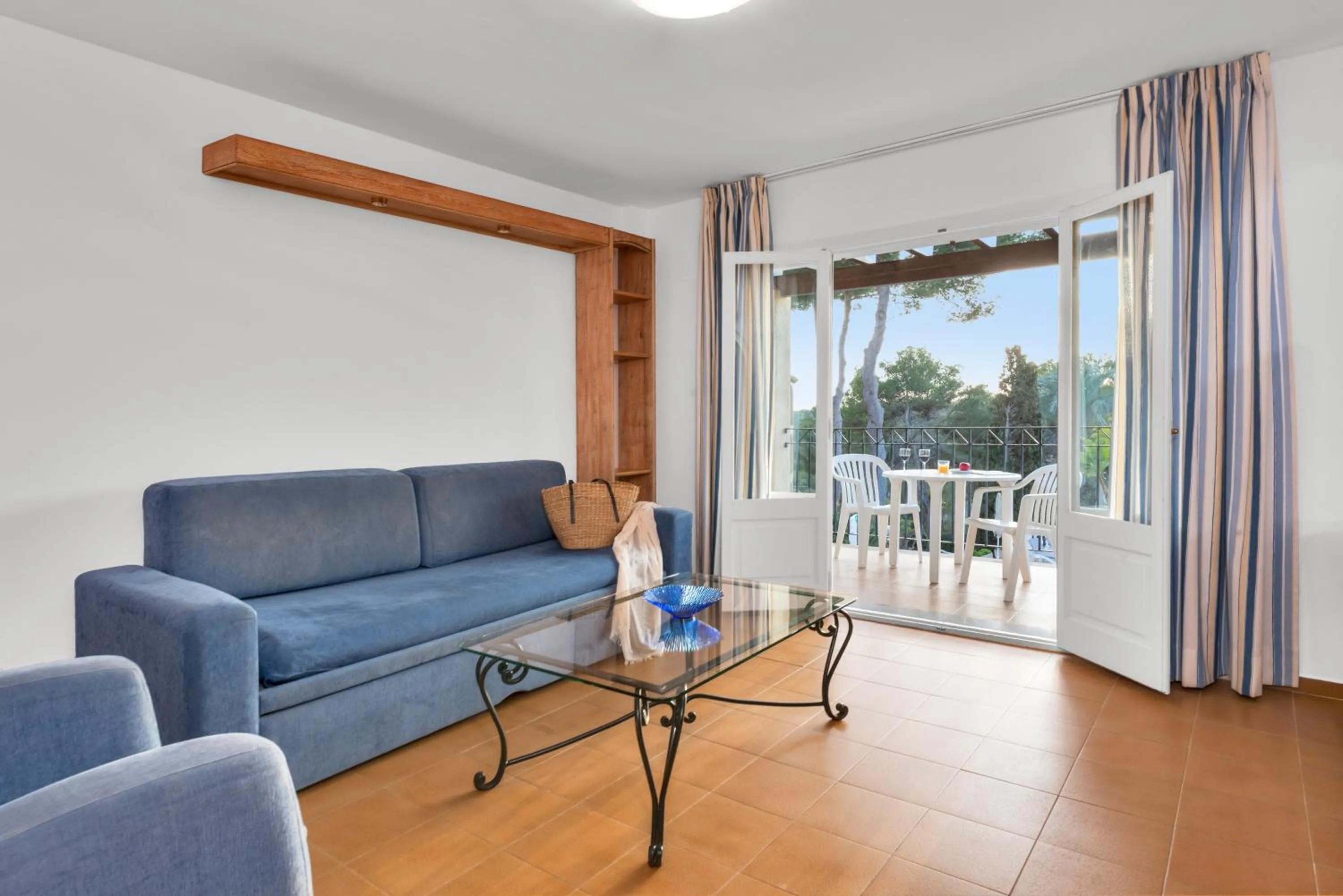 Dining area in Aparthotel Ona Cala Pi Club