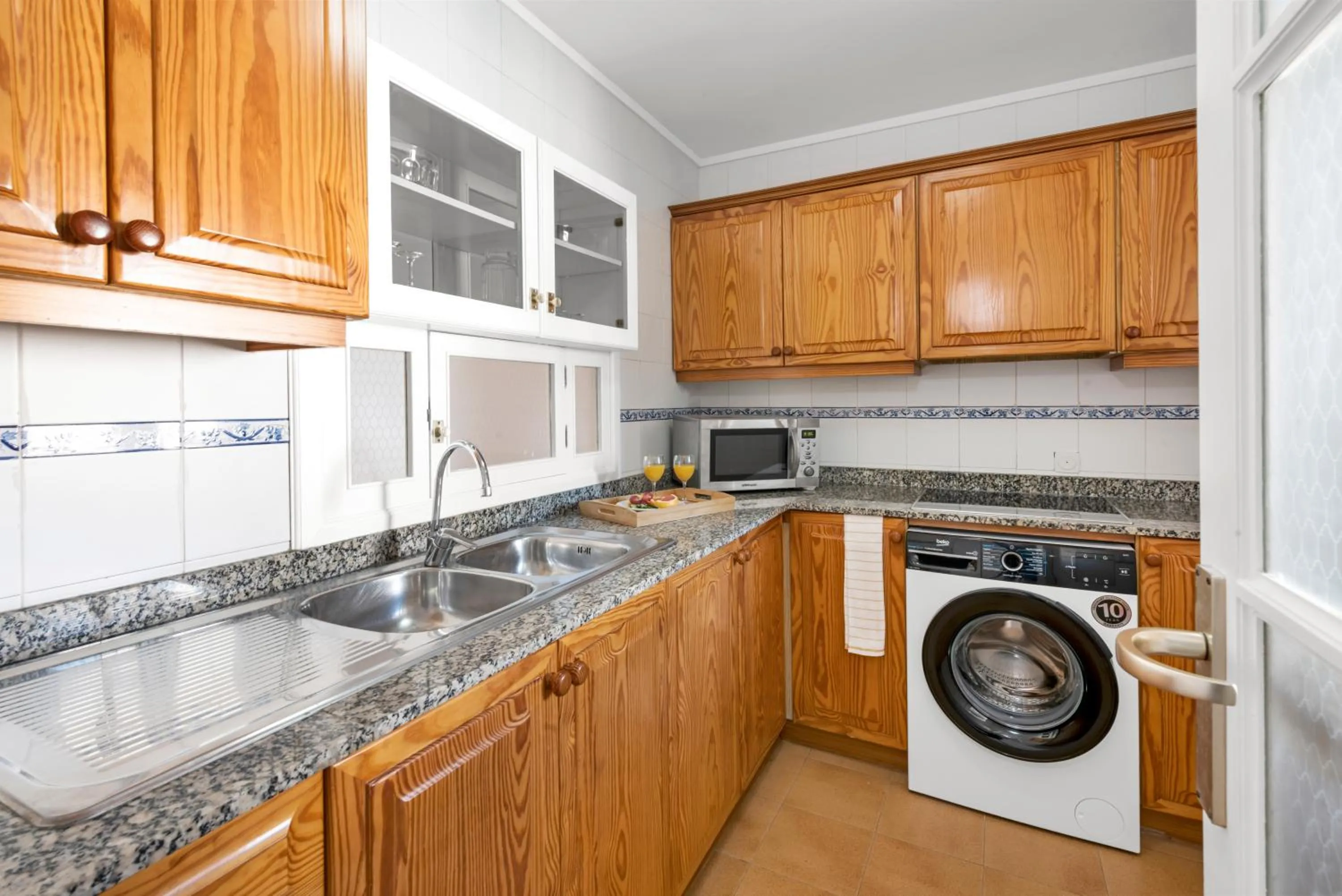 Kitchen or kitchenette in Aparthotel Ona Cala Pi Club