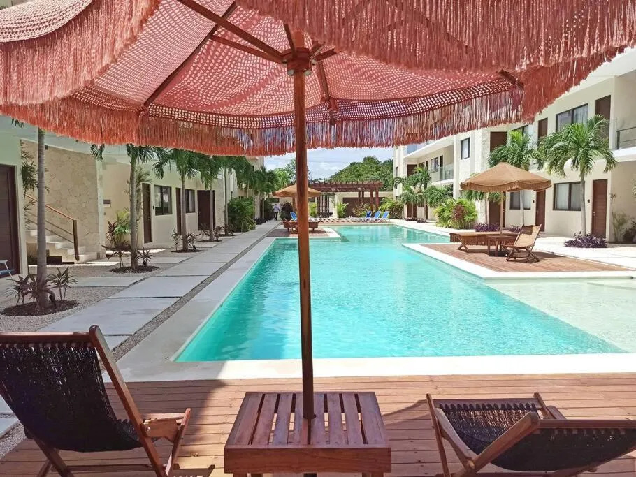 Swimming pool in ZAAZIL, JUNGLE VIEW & GREAT POOL 100MB FIBER WIFI!