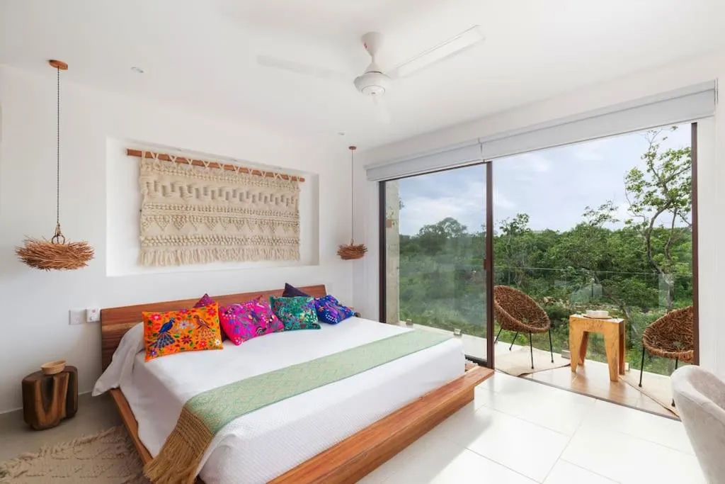 Bed in ZAAZIL, JUNGLE VIEW & GREAT POOL 100MB FIBER WIFI!