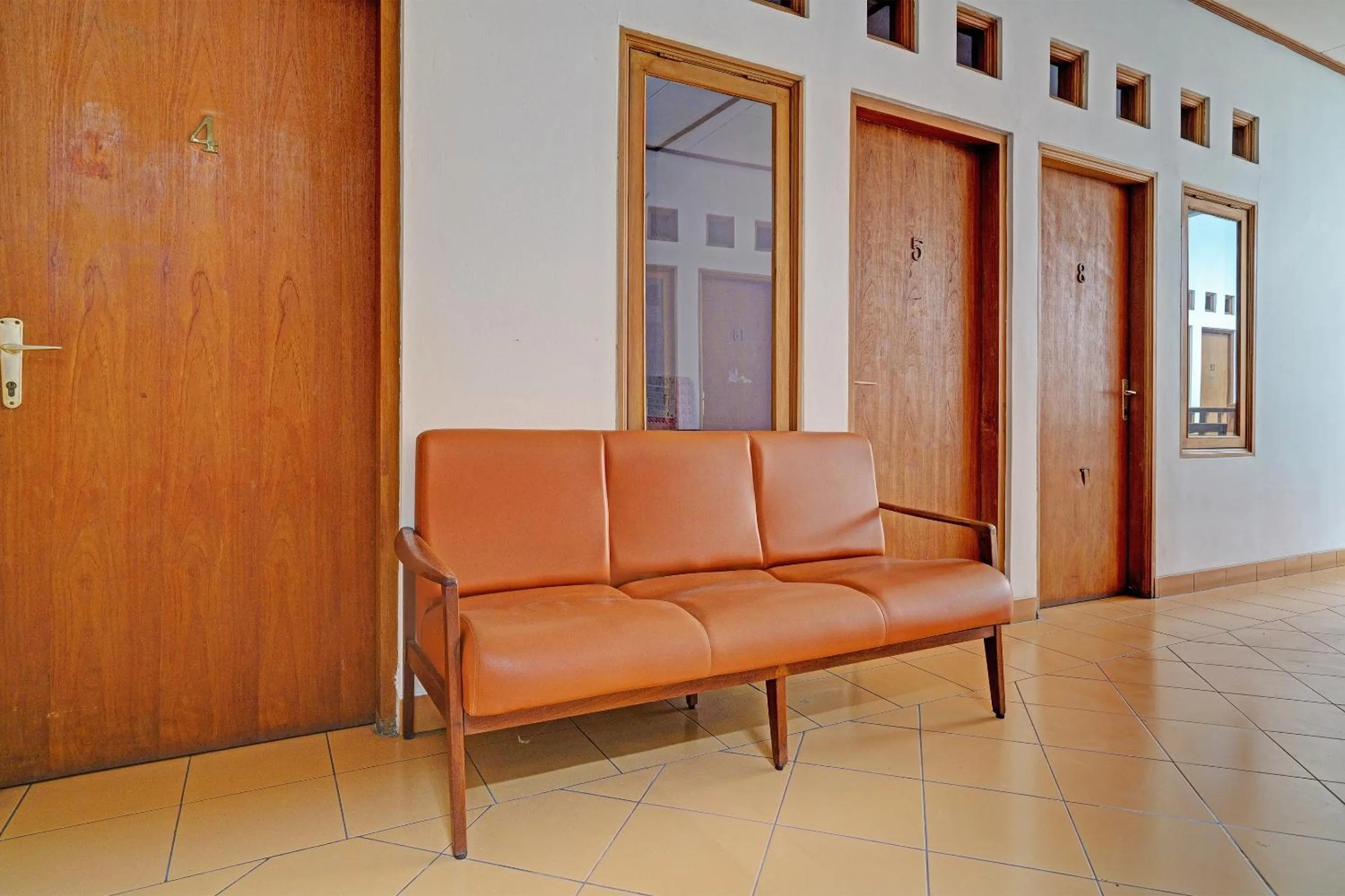 Lobby or reception in OYO Life 92589 Geusan Ulun Residence