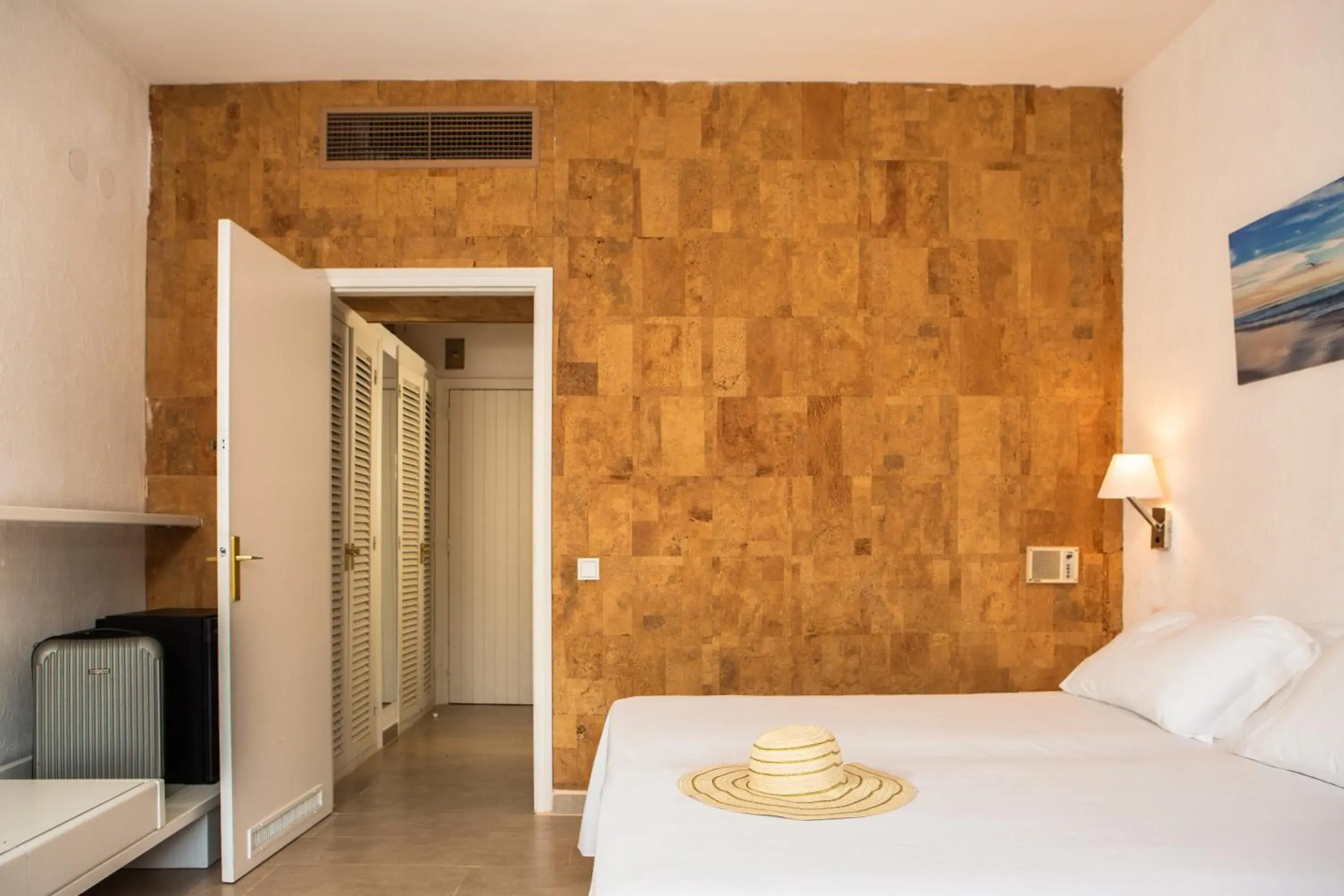 Economy Single Room in RVHotels Golf Costa Brava Economy Single Room in RVHotels Golf Costa Brava