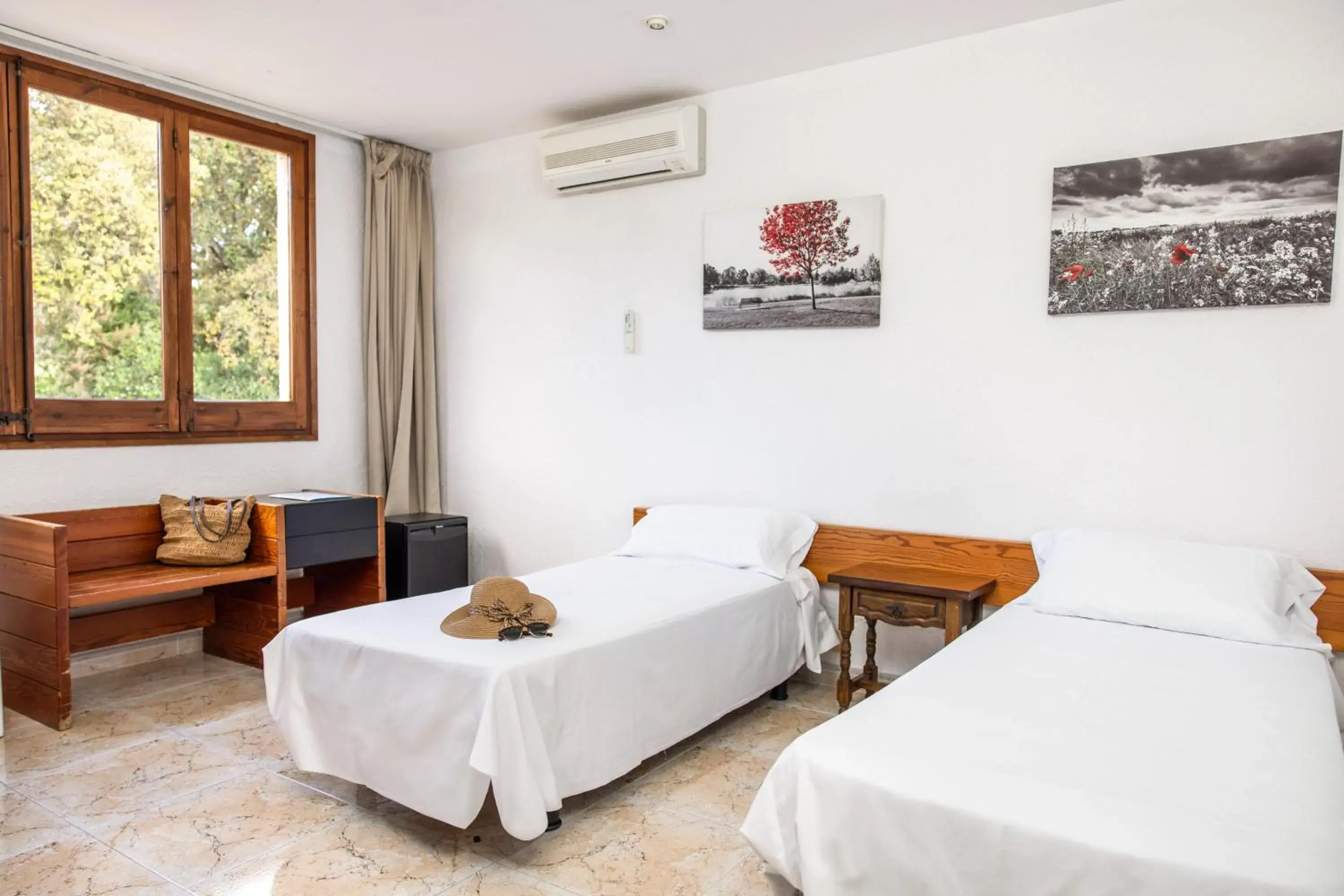 Economy Single Room in RVHotels Golf Costa Brava Economy Single Room in RVHotels Golf Costa Brava