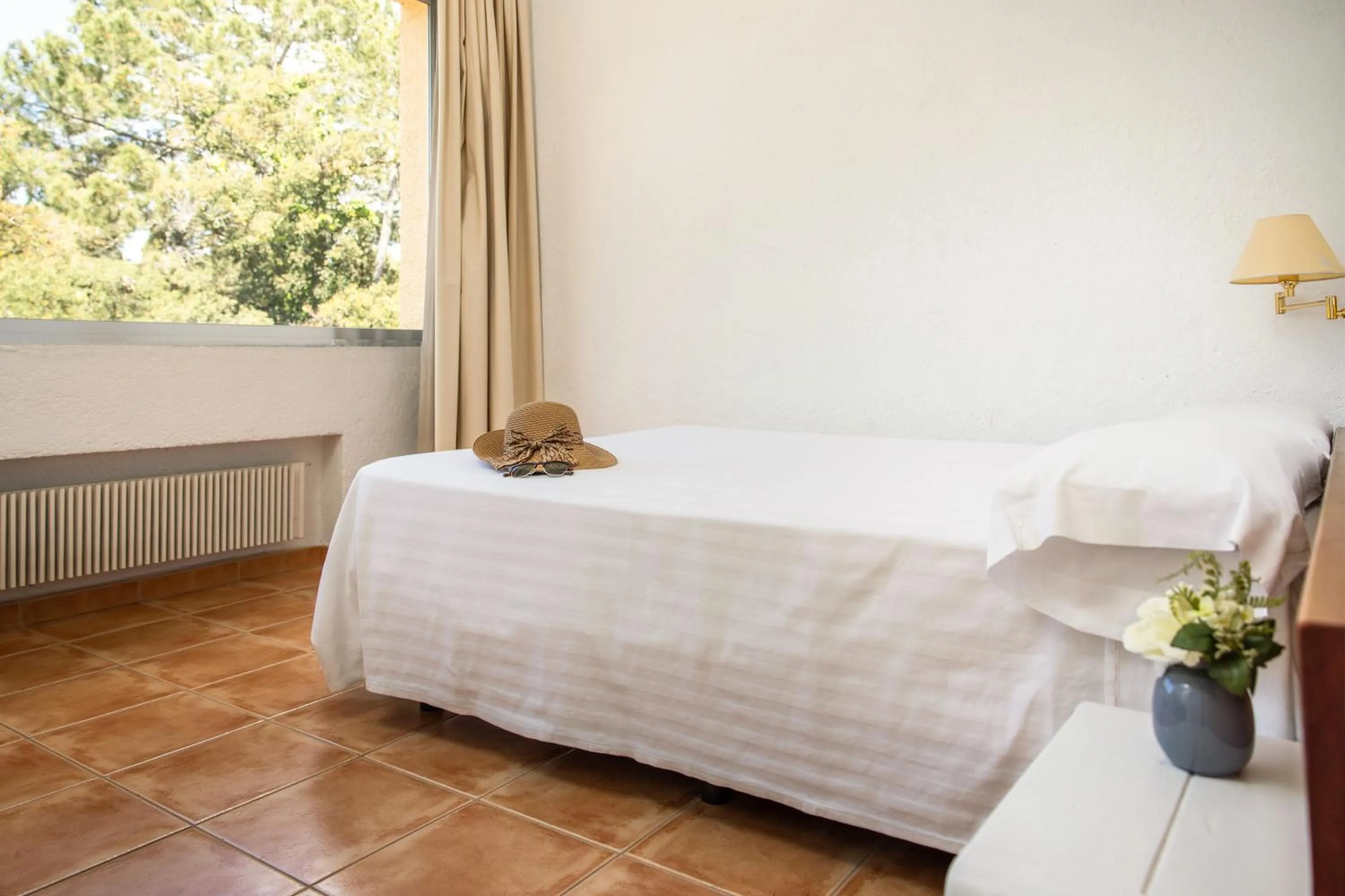Bedroom, Bed in RVHotels Golf Costa Brava