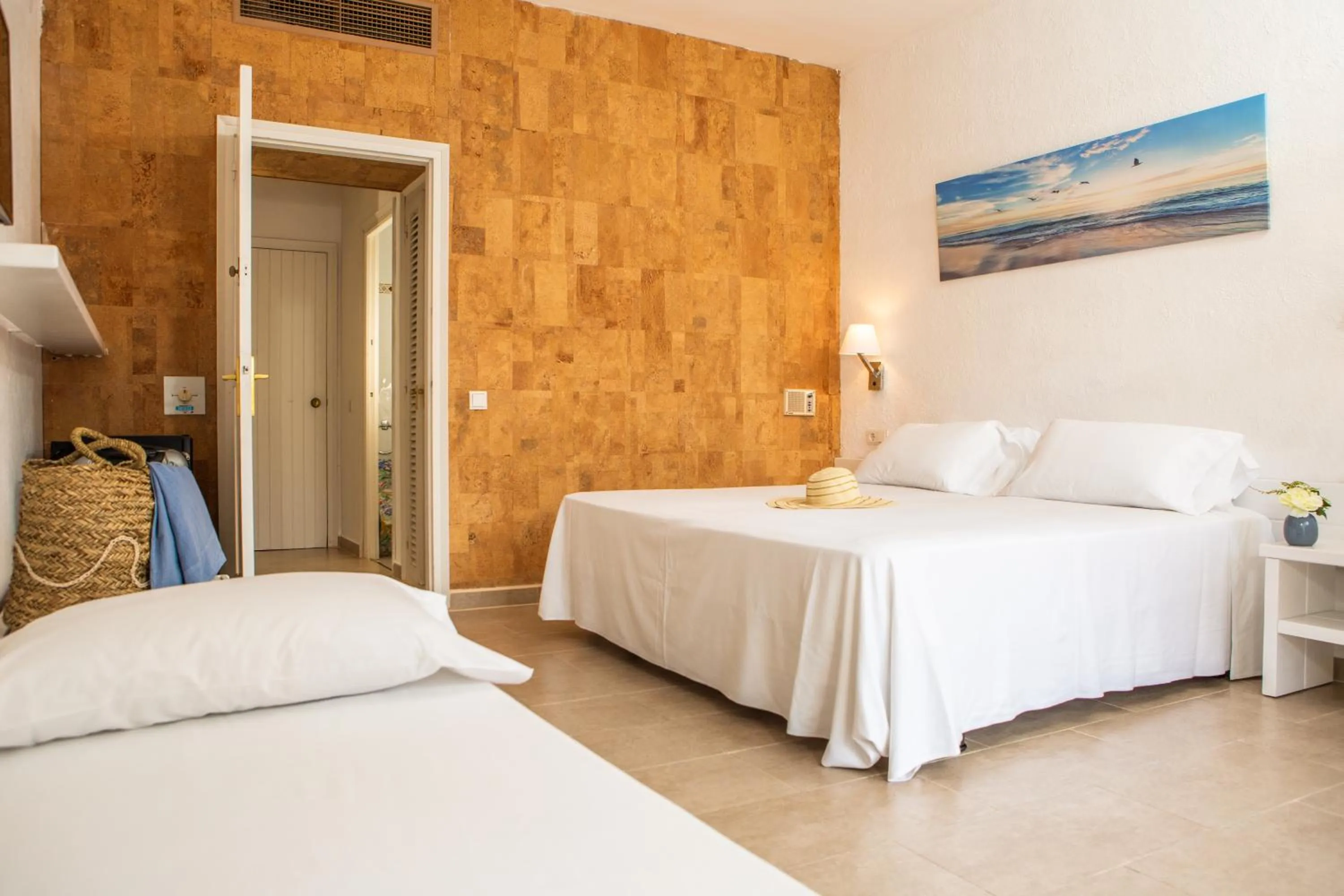 Bed in RVHotels Golf Costa Brava