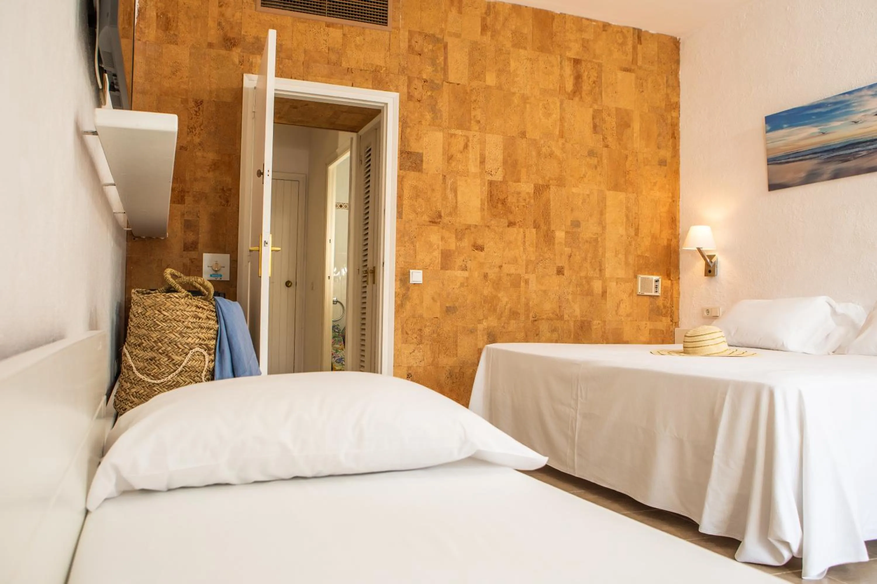 Bed in RVHotels Golf Costa Brava