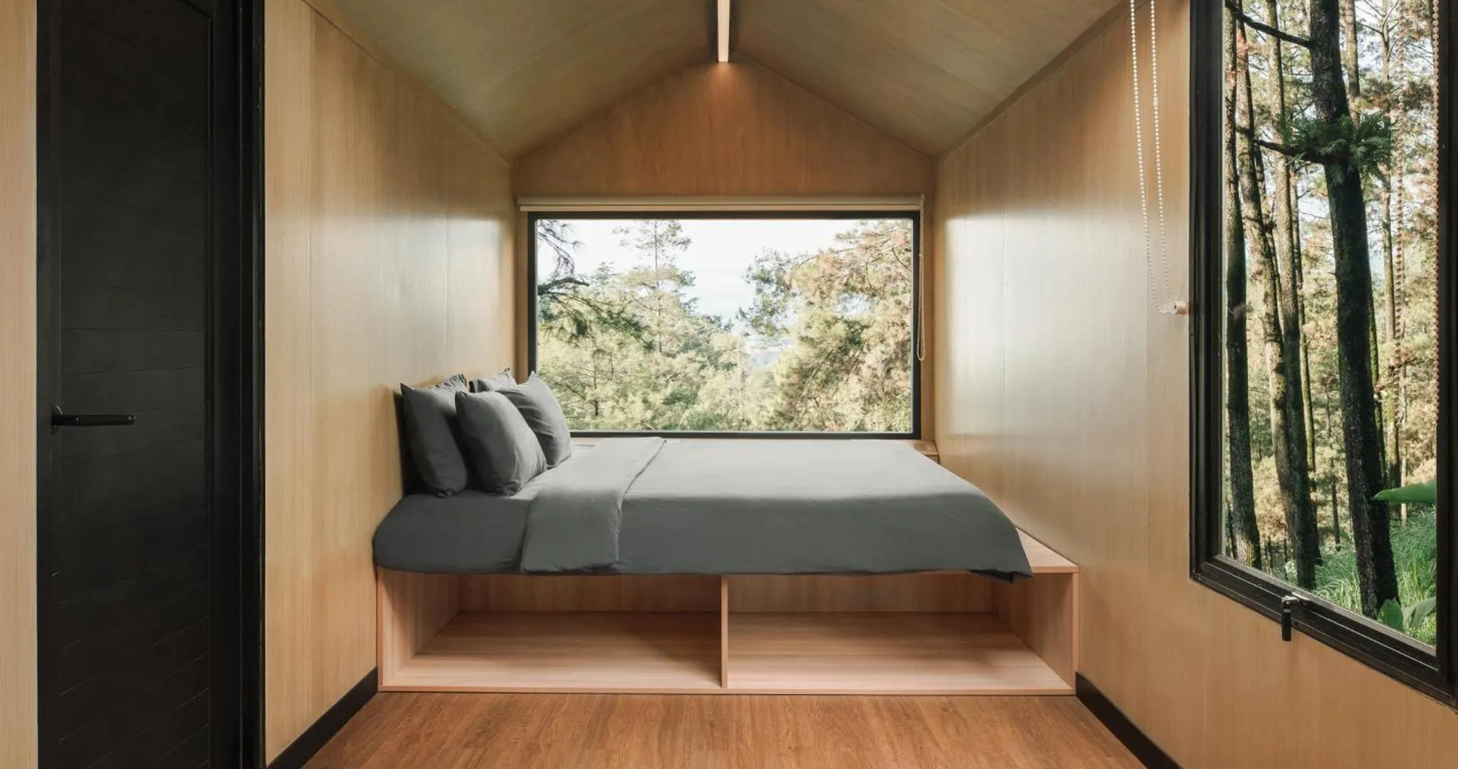 Bed in Bobocabin Pacet, Mojokerto