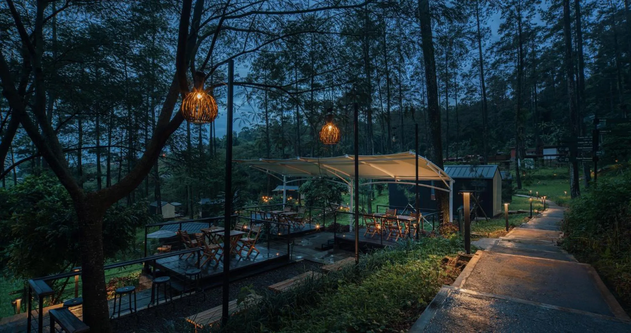 Bobocabin Pacet, Mojokerto