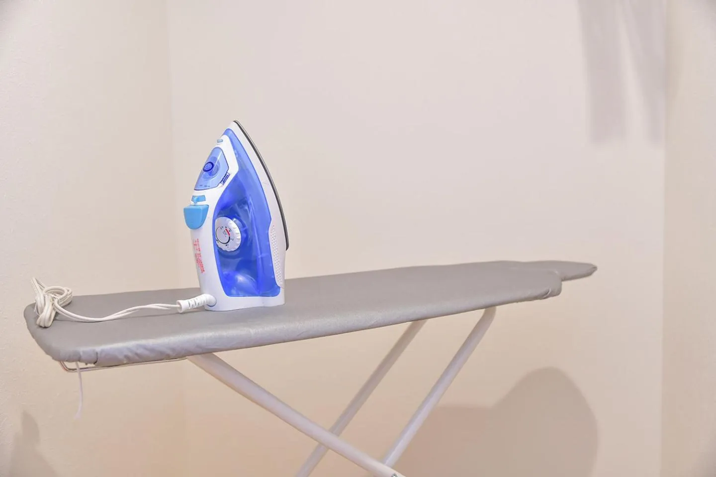 furniture in GLASS Yamahana EAST