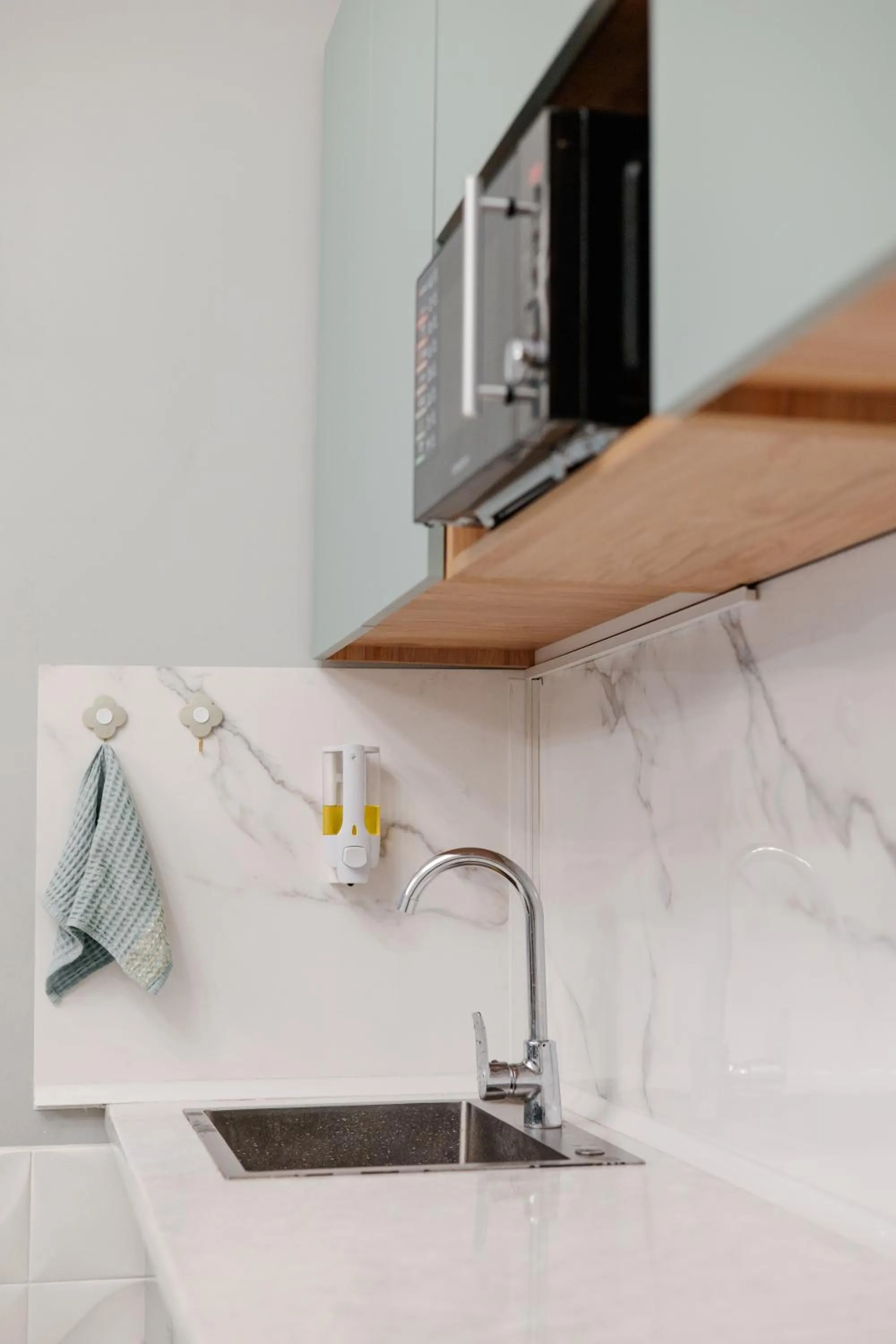 Kitchen or kitchenette in 281 Hostel