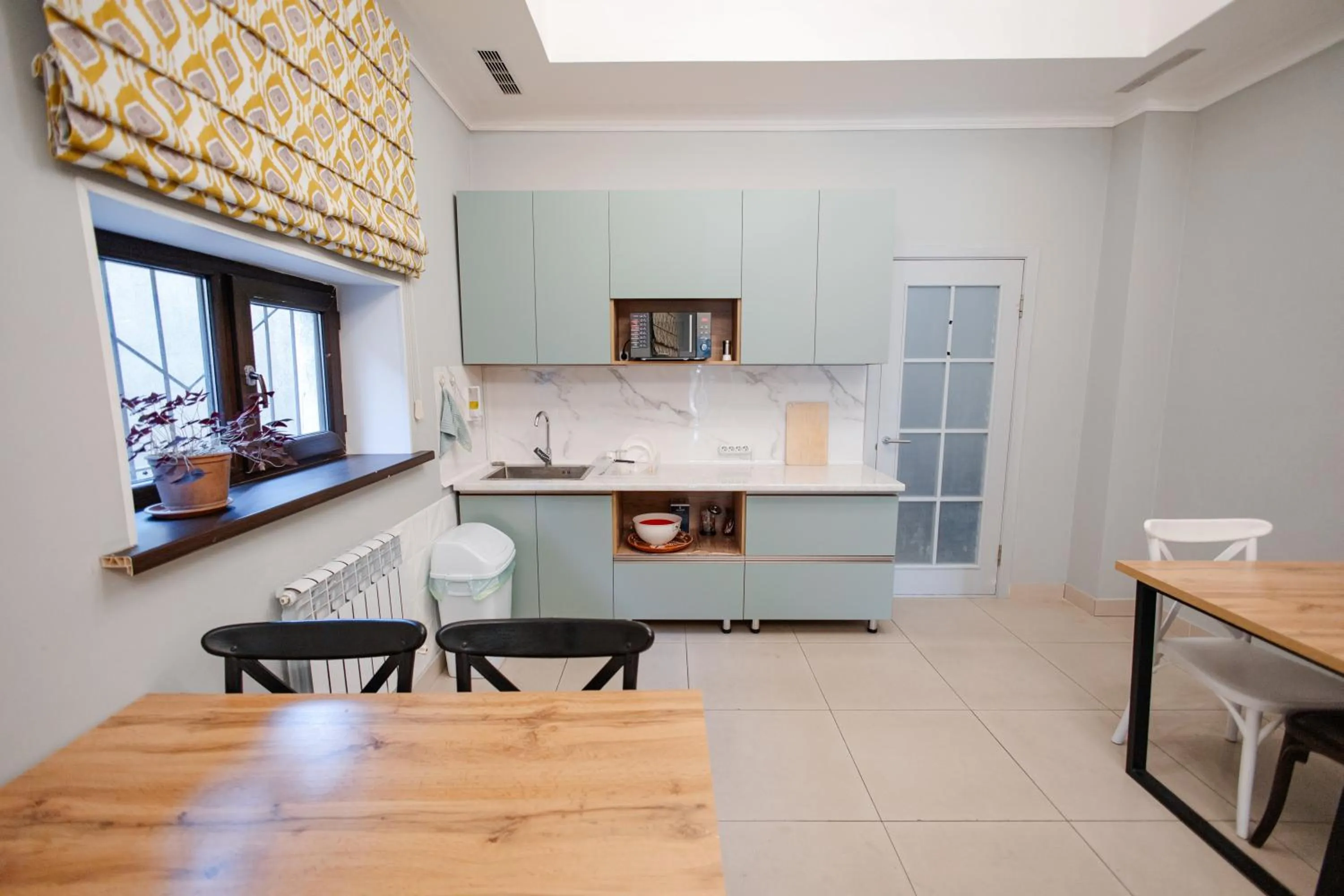 Kitchen or kitchenette in 281 Hostel