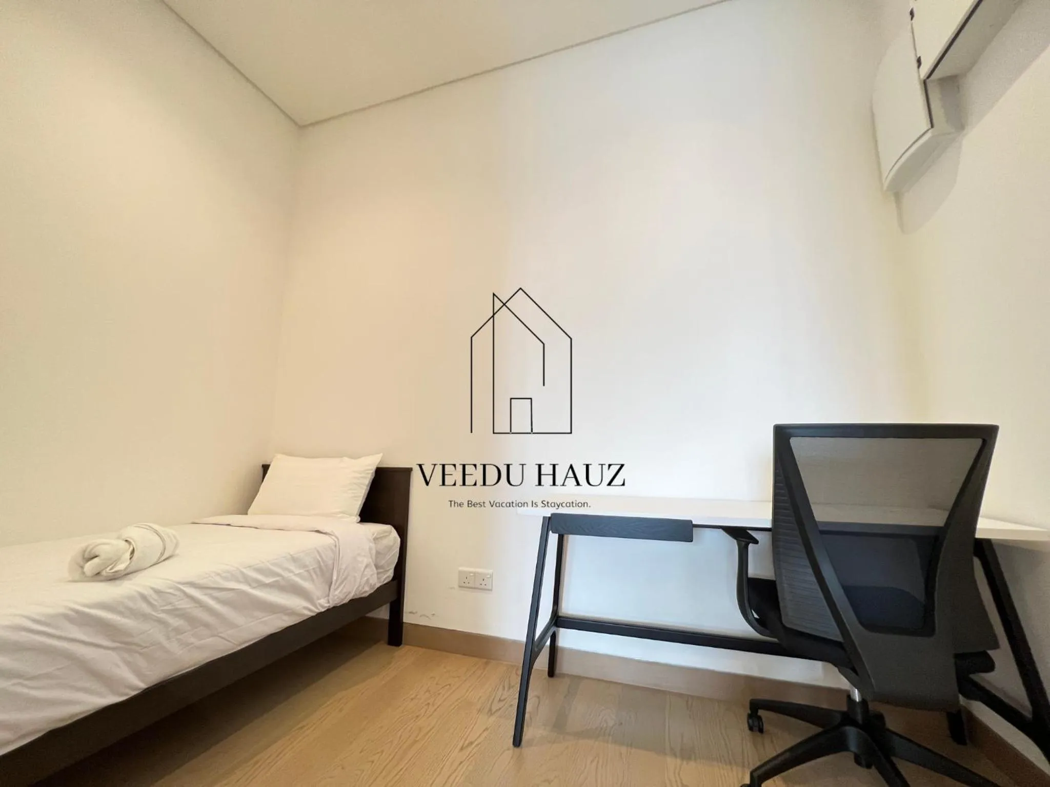 Bed in Lucentia Residences BBCC at Lalaport Kuala Lumpur by Veedu Hauz