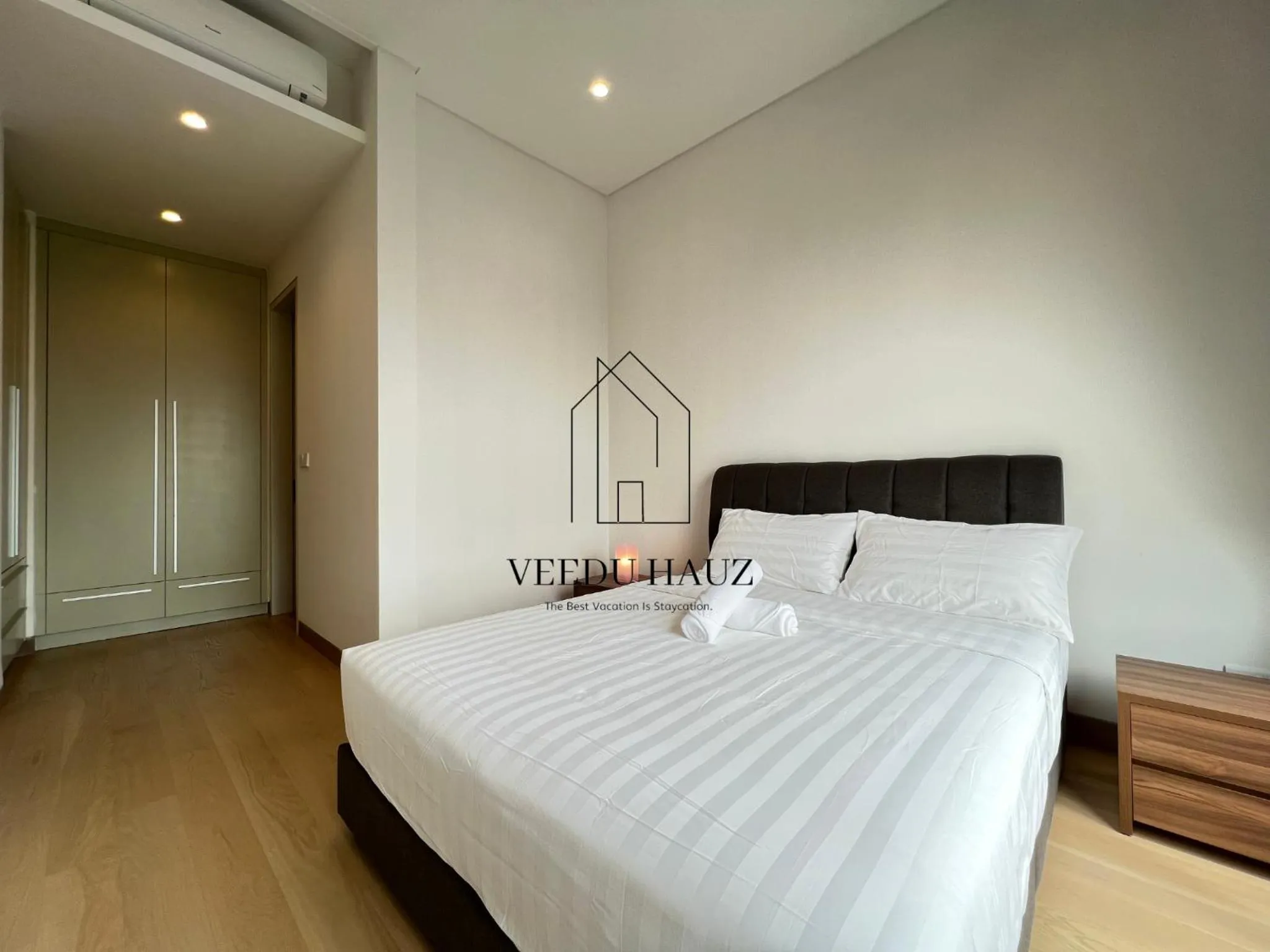Bed in Lucentia Residences BBCC at Lalaport Kuala Lumpur by Veedu Hauz