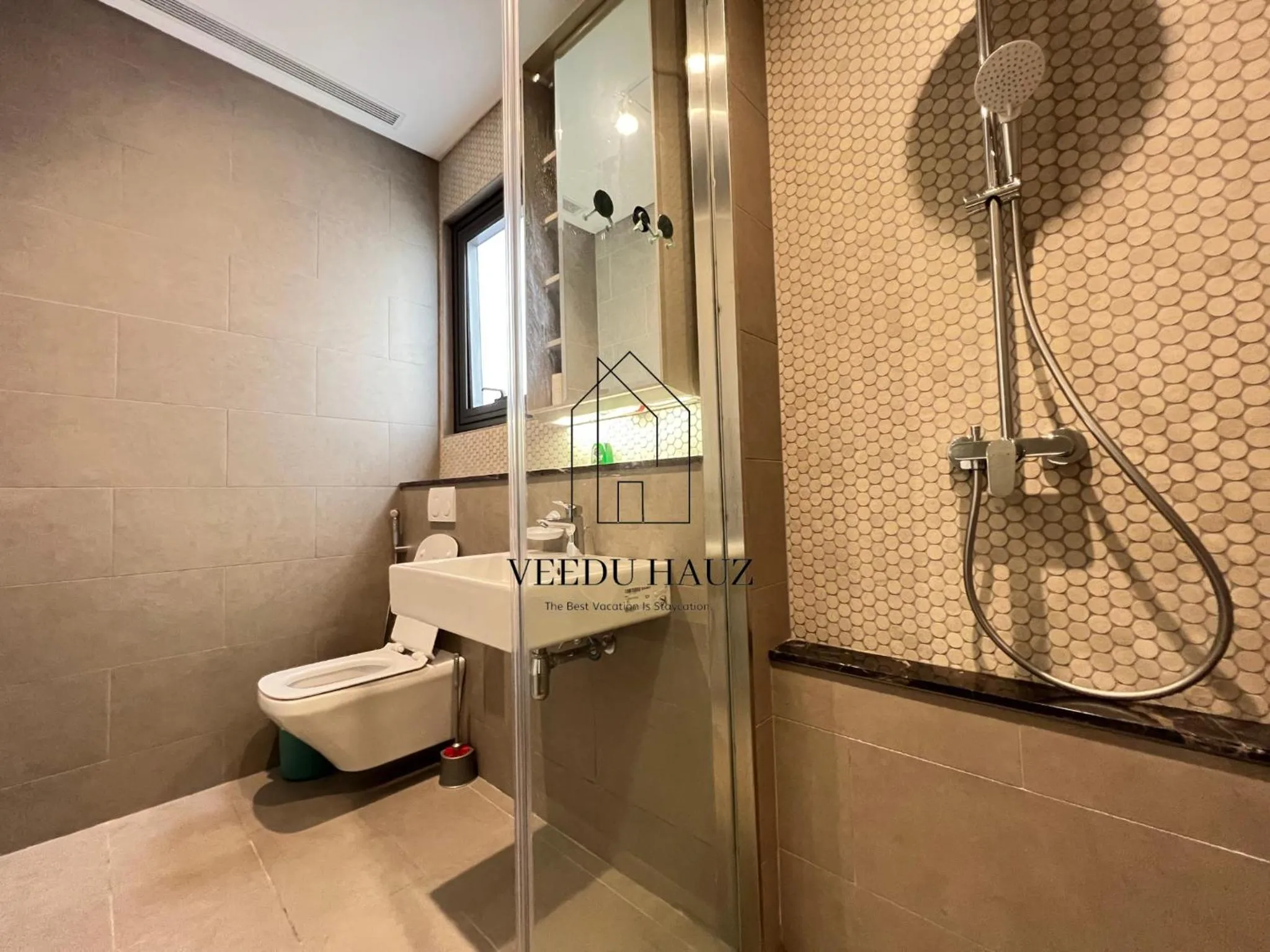 Shower in Lucentia Residences BBCC at Lalaport Kuala Lumpur by Veedu Hauz