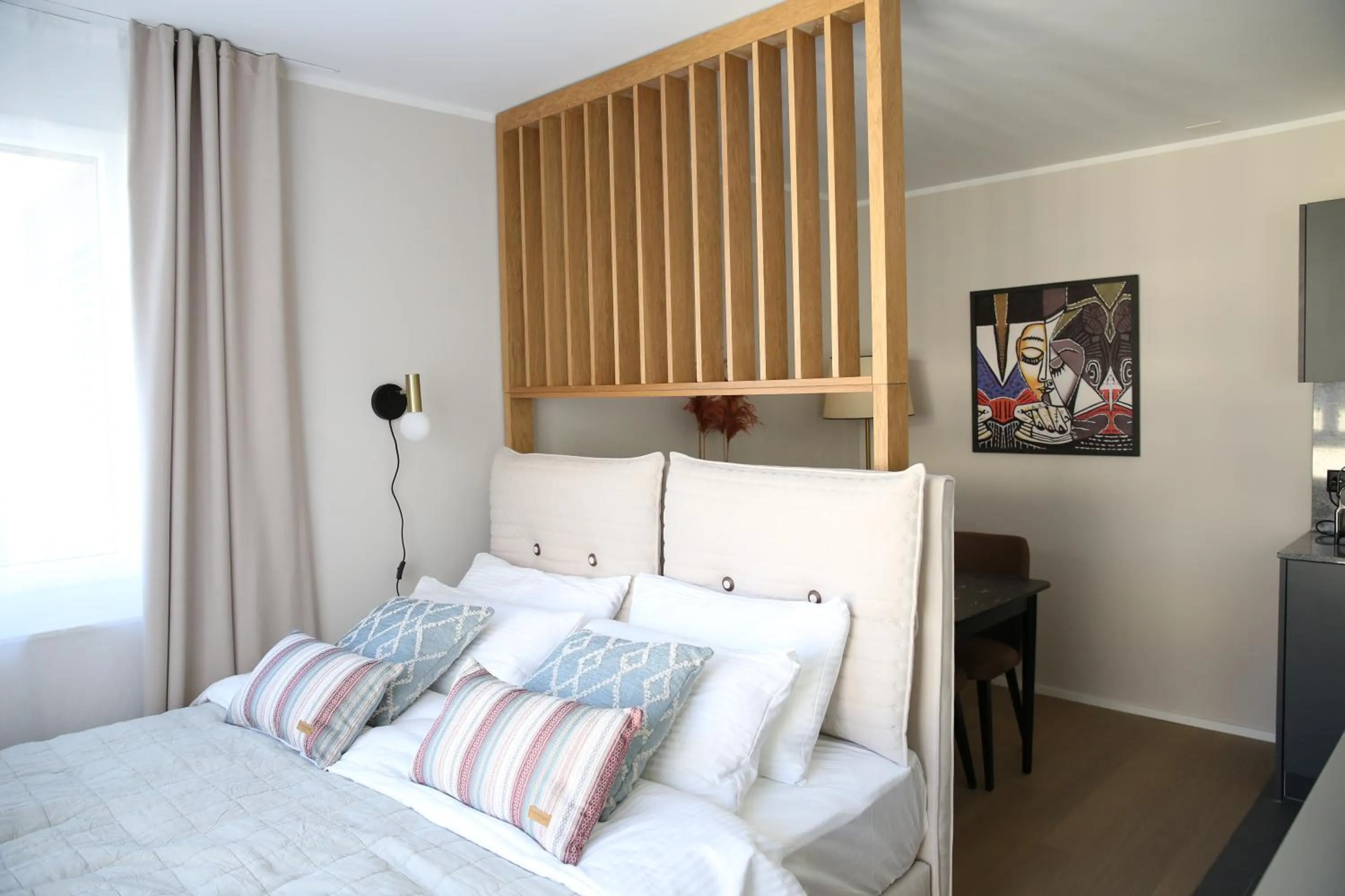 Bed in Lamira Serviced Apartments Zurich City