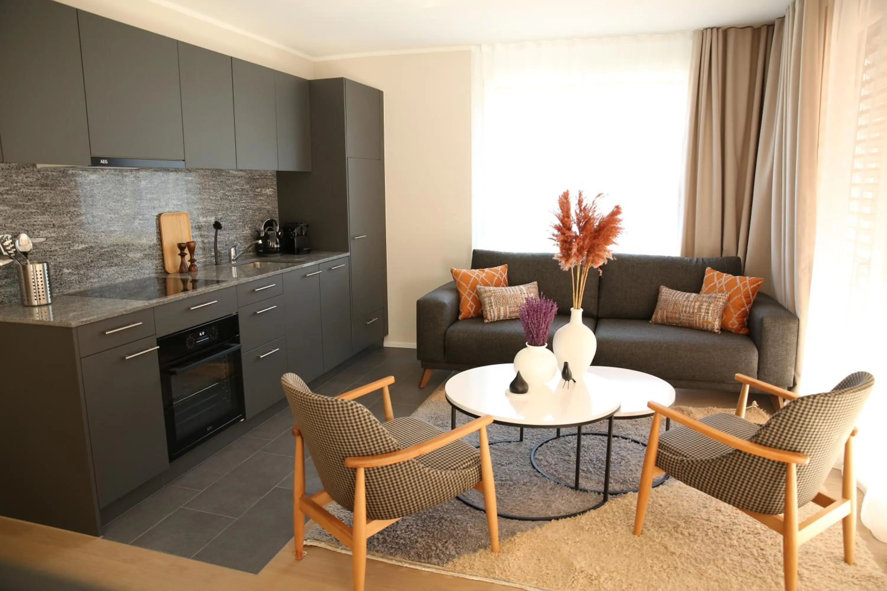 Kitchen or kitchenette in Lamira - Serviced Apartments