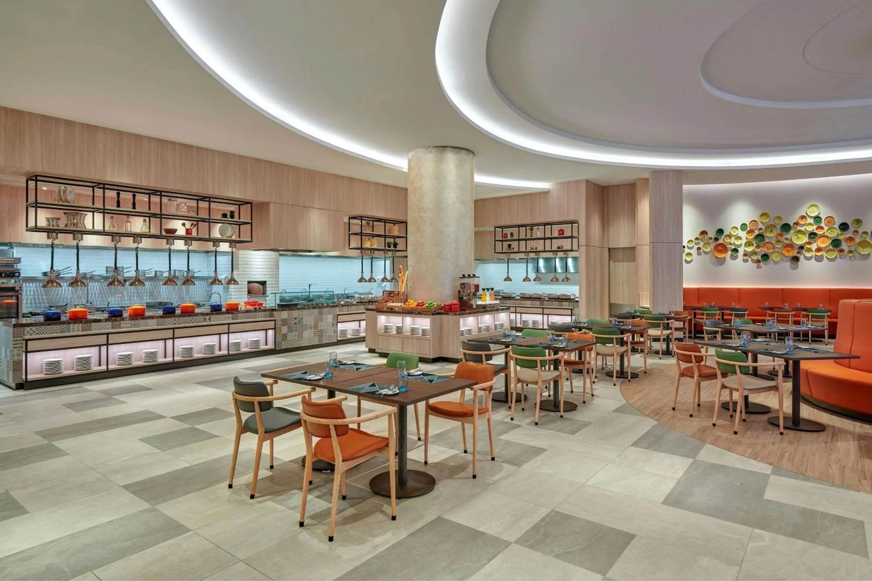 Restaurant/places to eat in Courtyard by Marriott Setia Alam