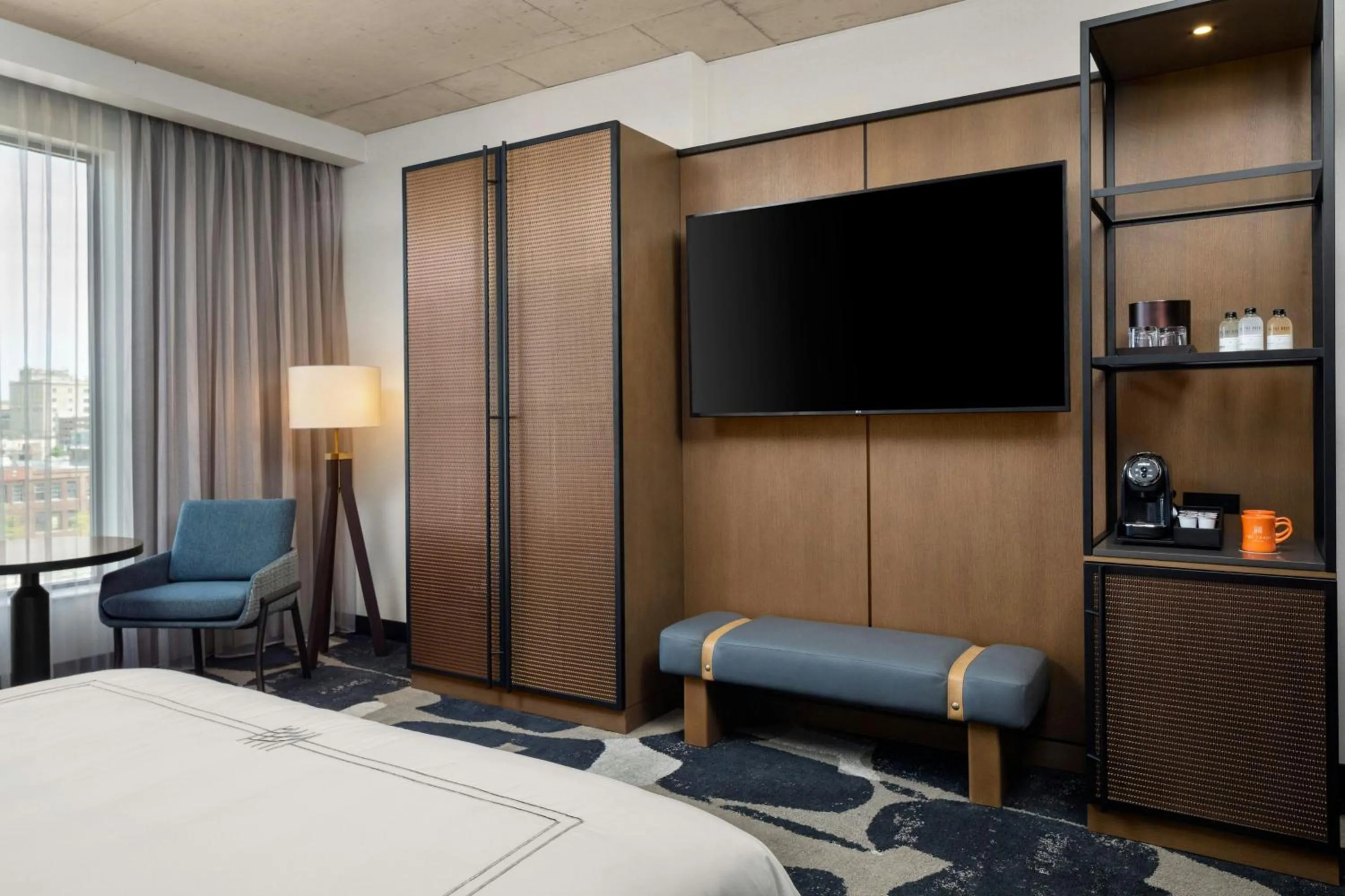 Photo of the whole room, Bed in The Trade, Autograph Collection