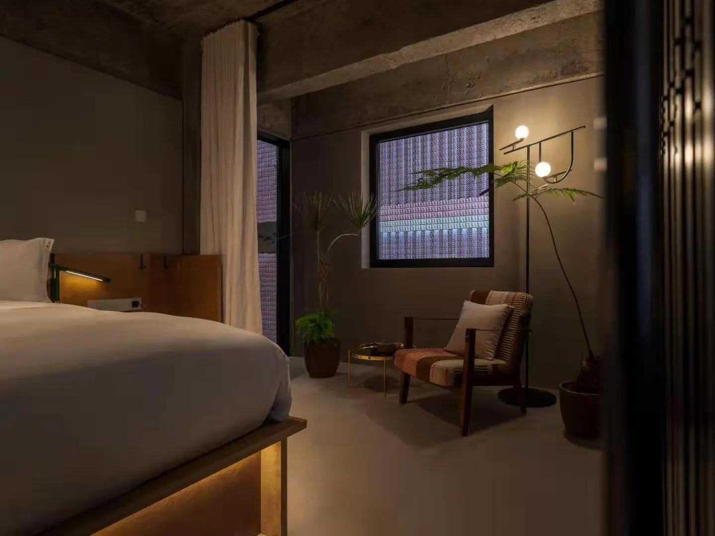 Bed in Jiangnan House Nantou