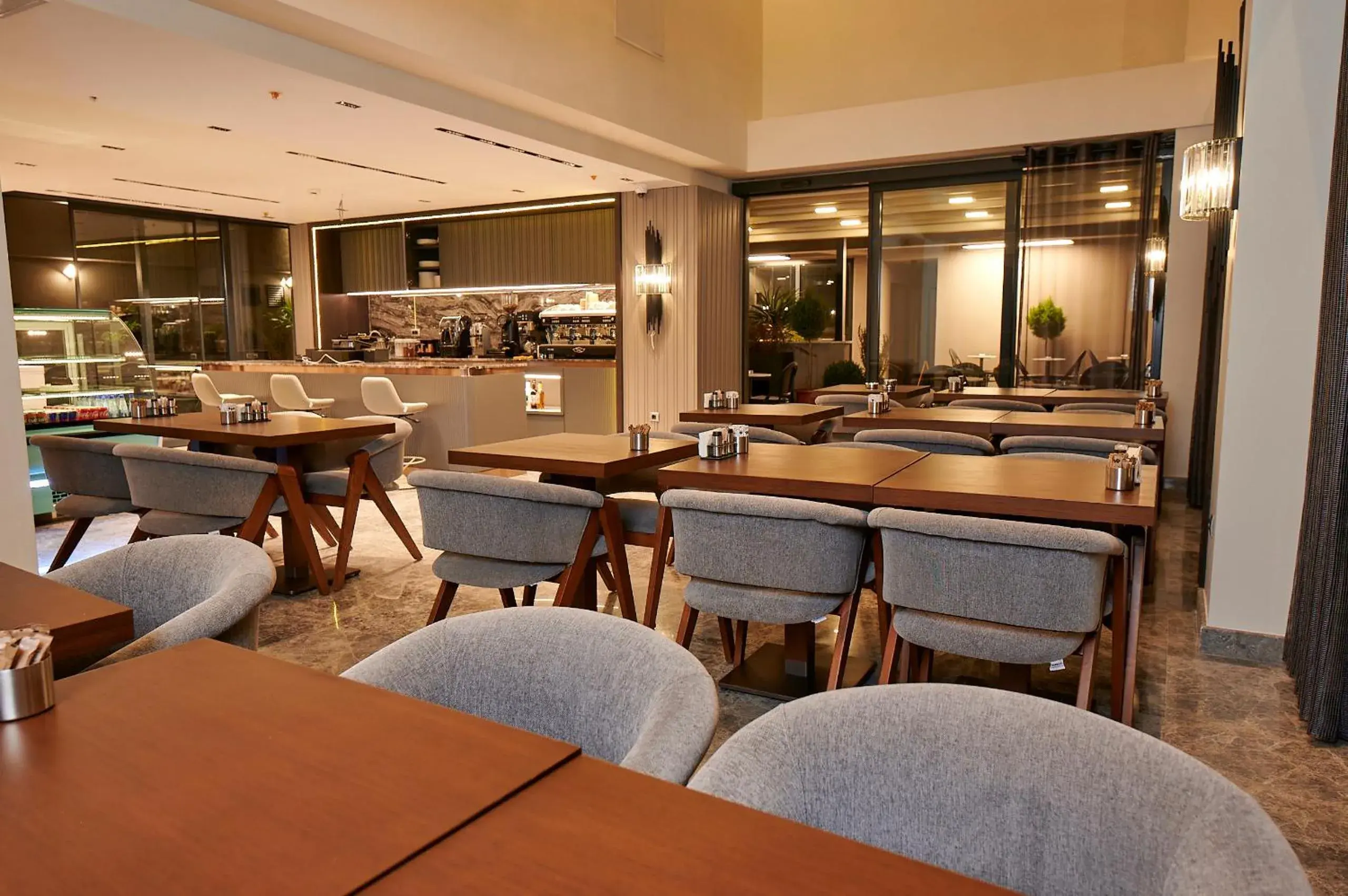 Property building in Livinton İstanbul Ataşehir Property building in Livinton İstanbul Ataşehir