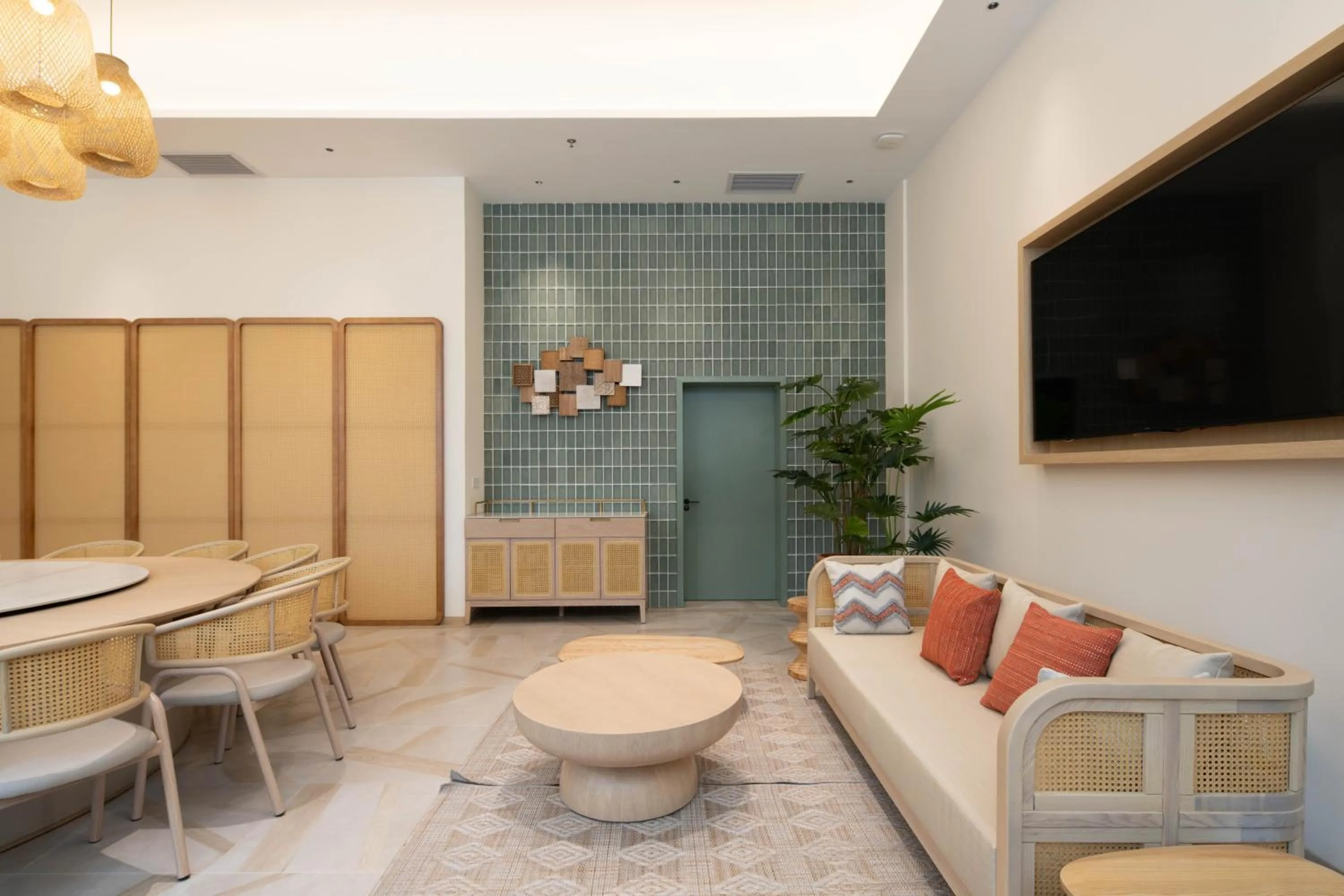 Restaurant/places to eat in The Yun Collection Sanya